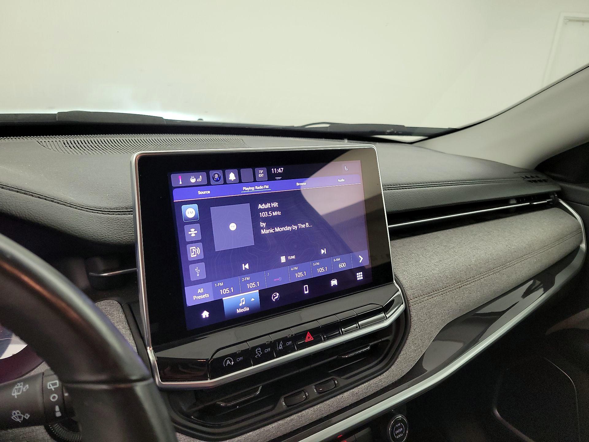 Thumbnail: 2022 Jeep Compass - 15