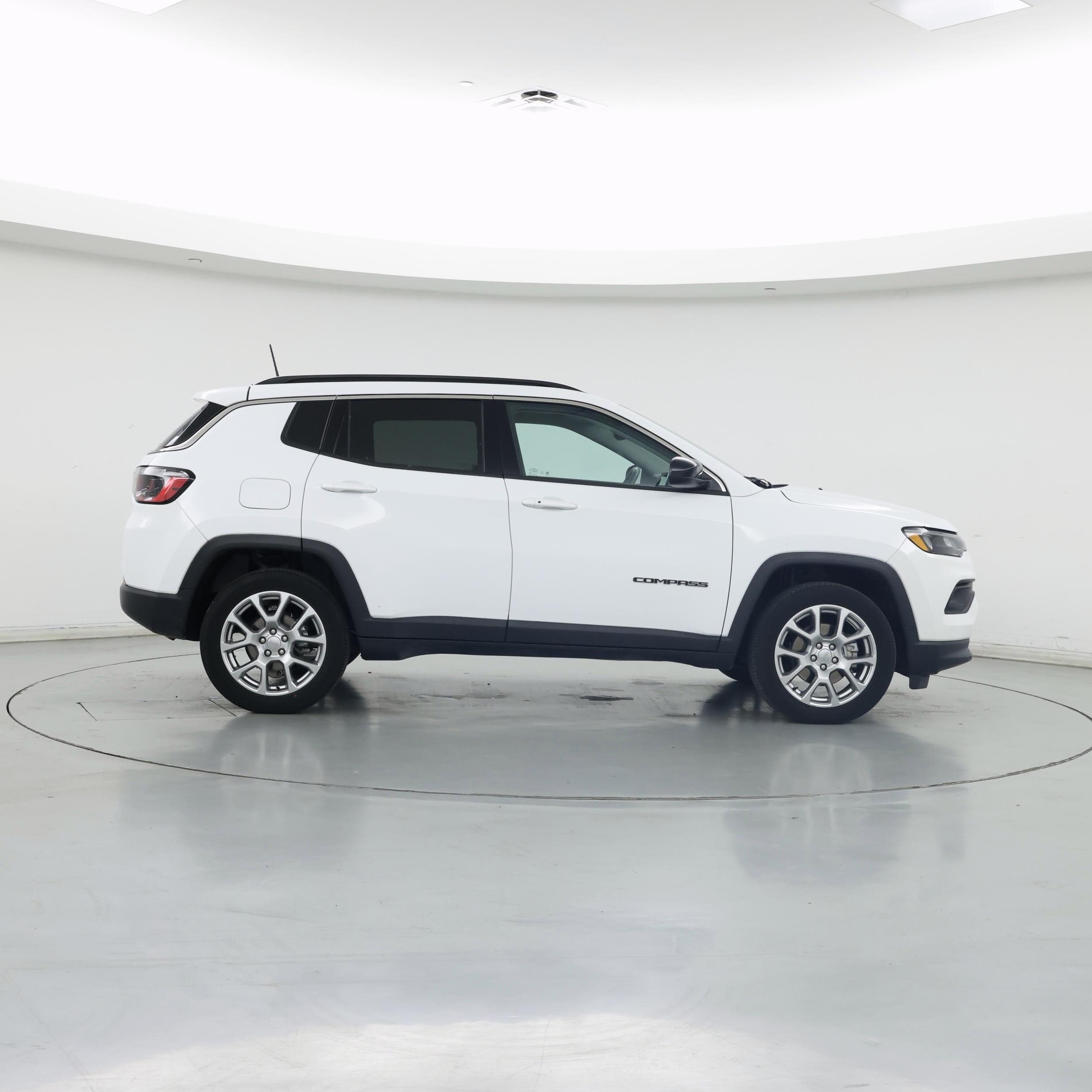 Thumbnail: 2022 Jeep Compass - 7
