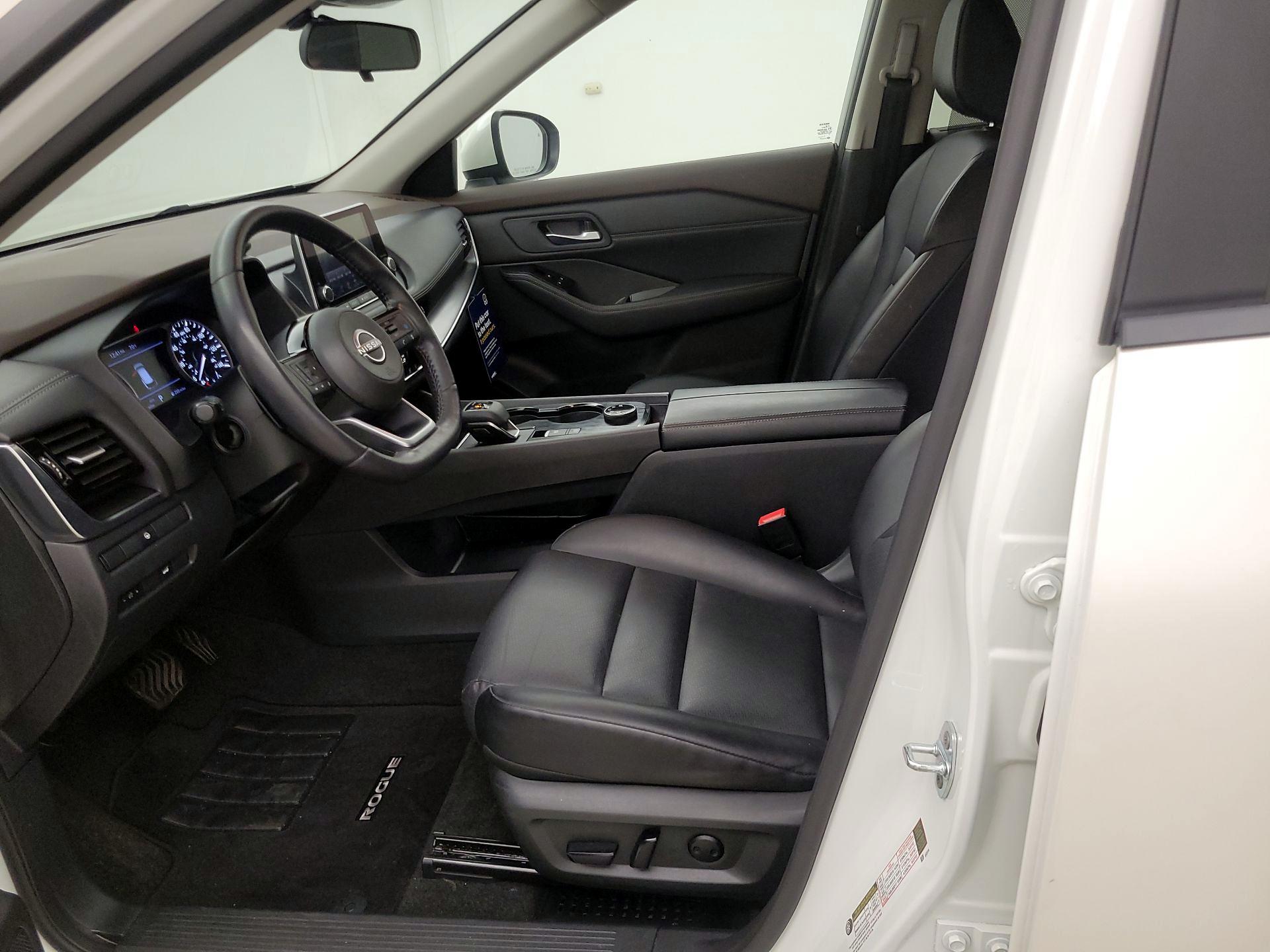 Thumbnail: 2023 Nissan Rogue - 11