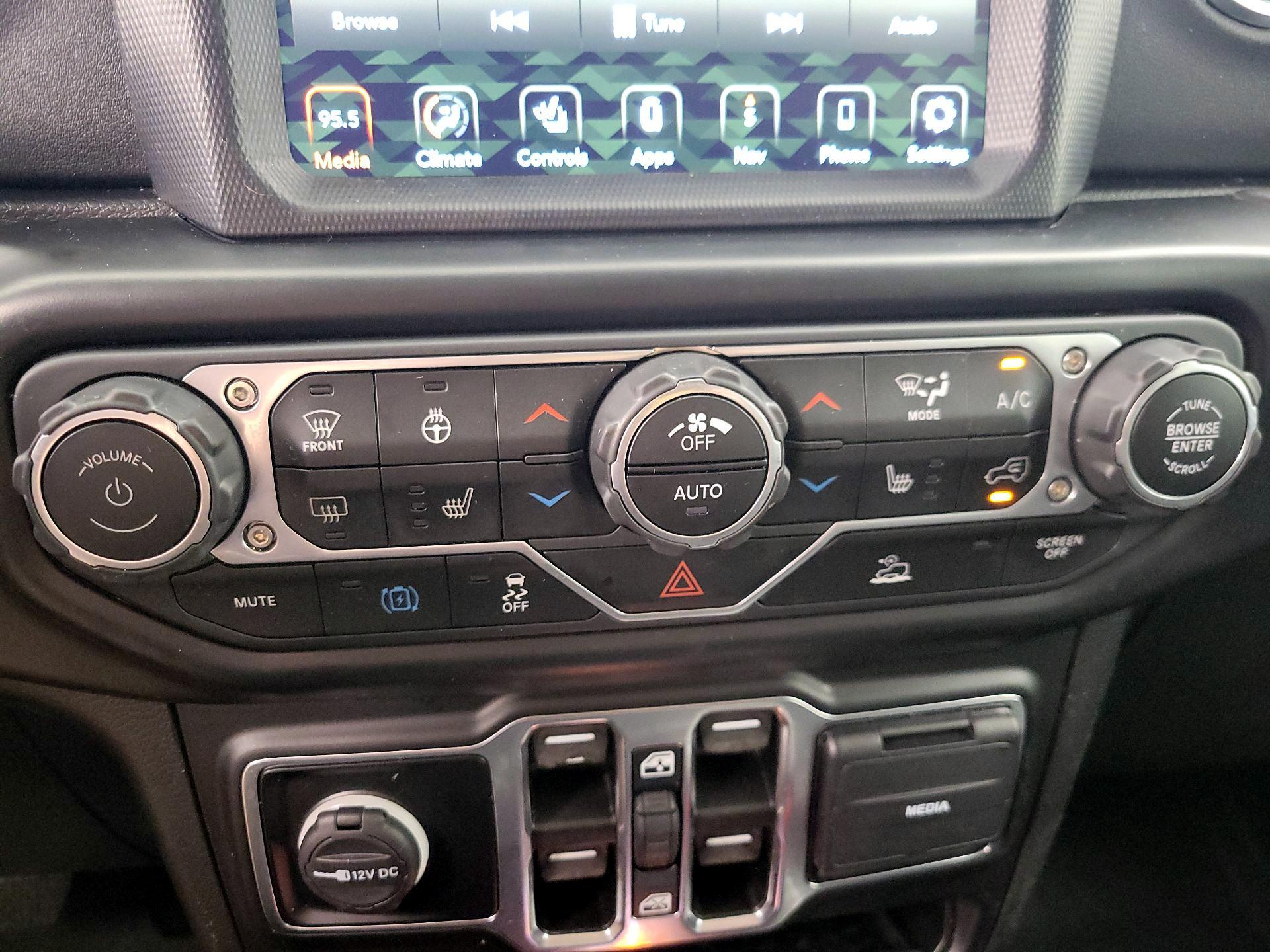 Thumbnail: 2021 Jeep Wrangler - 17