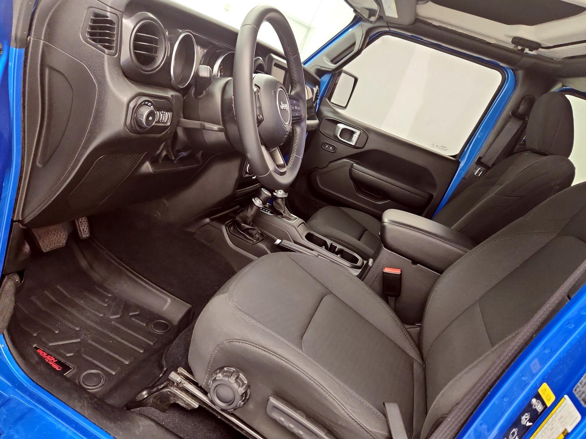 Thumbnail: 2022 Jeep Wrangler - 11