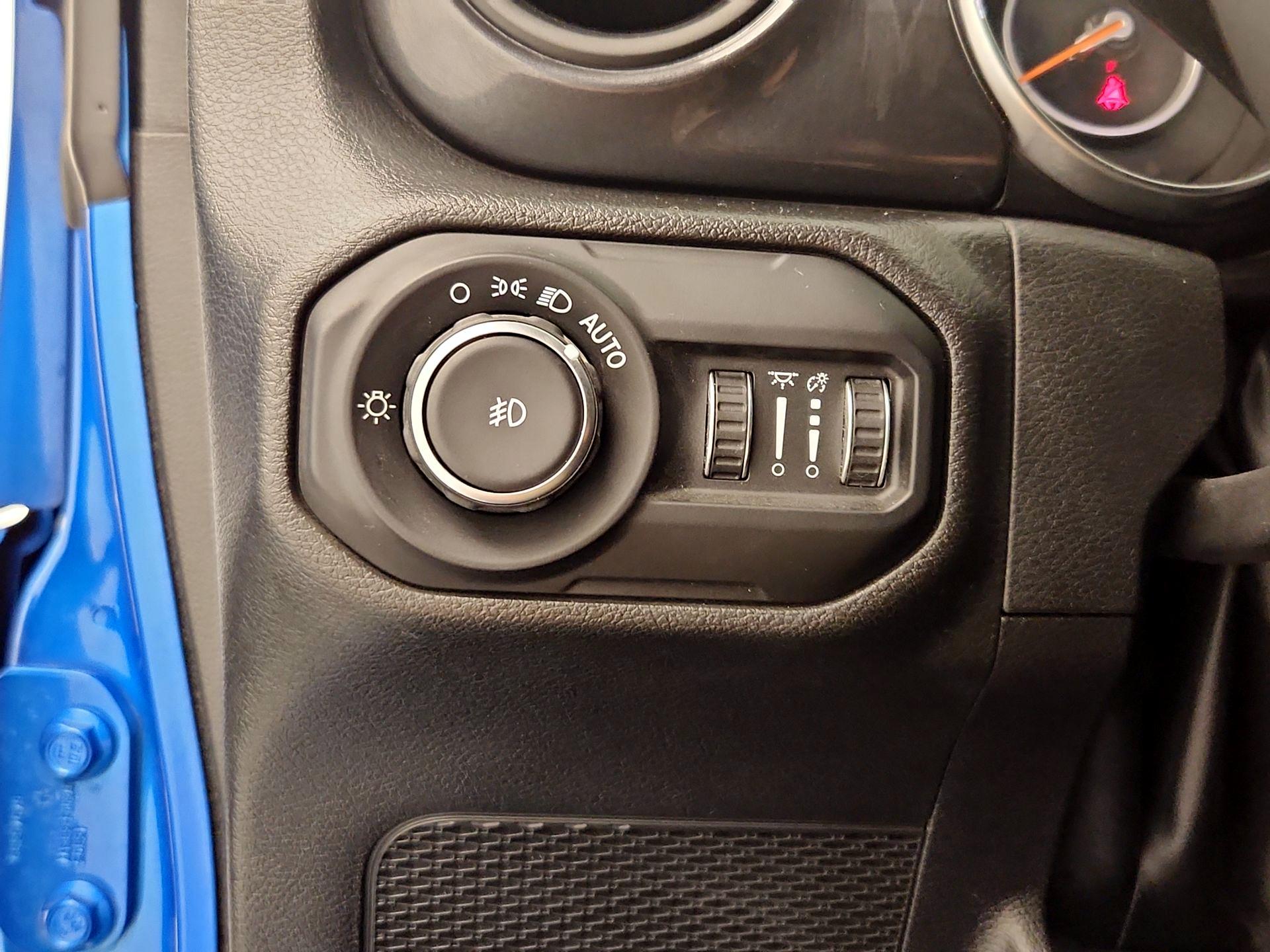 Thumbnail: 2022 Jeep Wrangler - 13