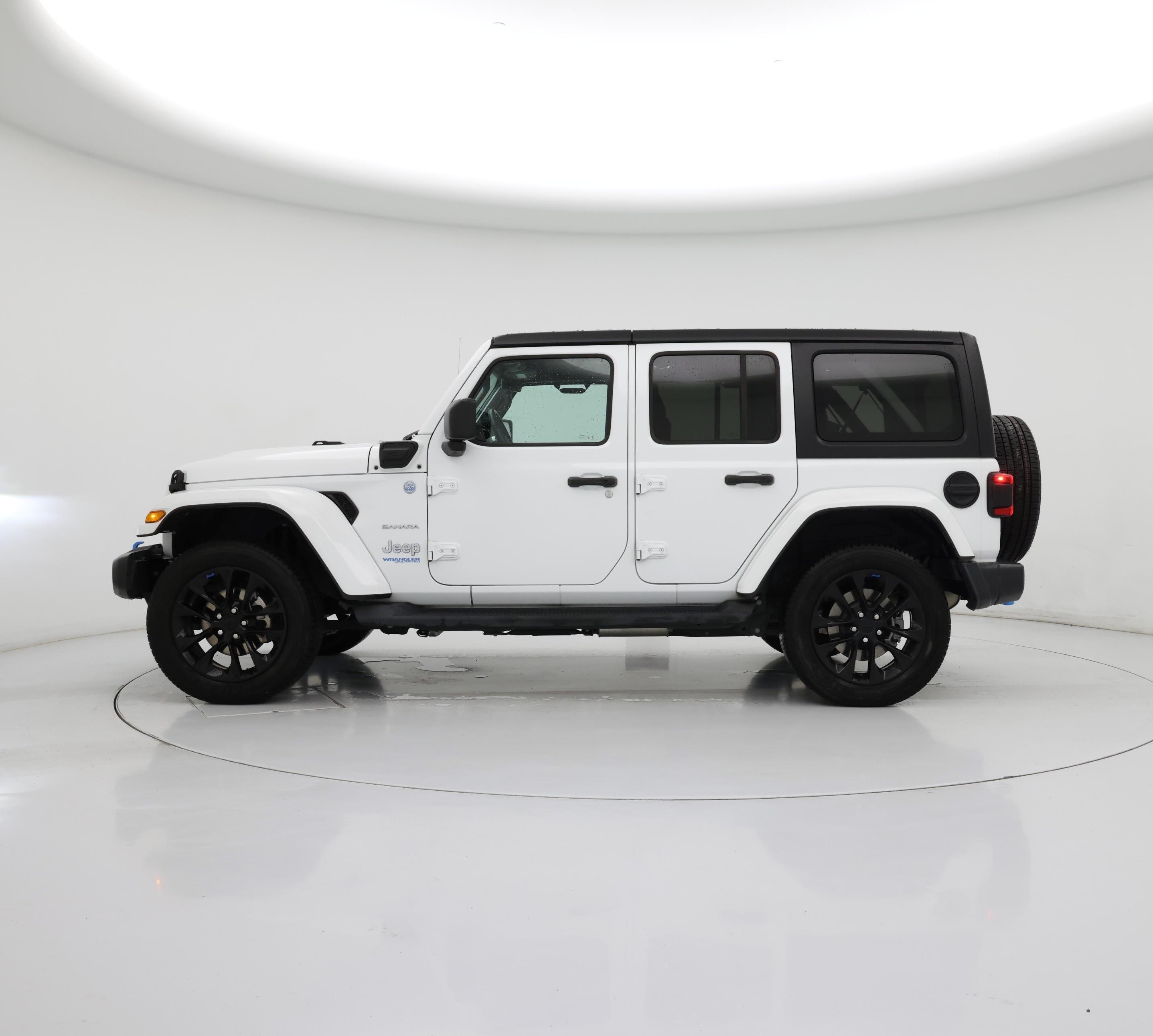 Thumbnail: 2022 Jeep Wrangler - 3