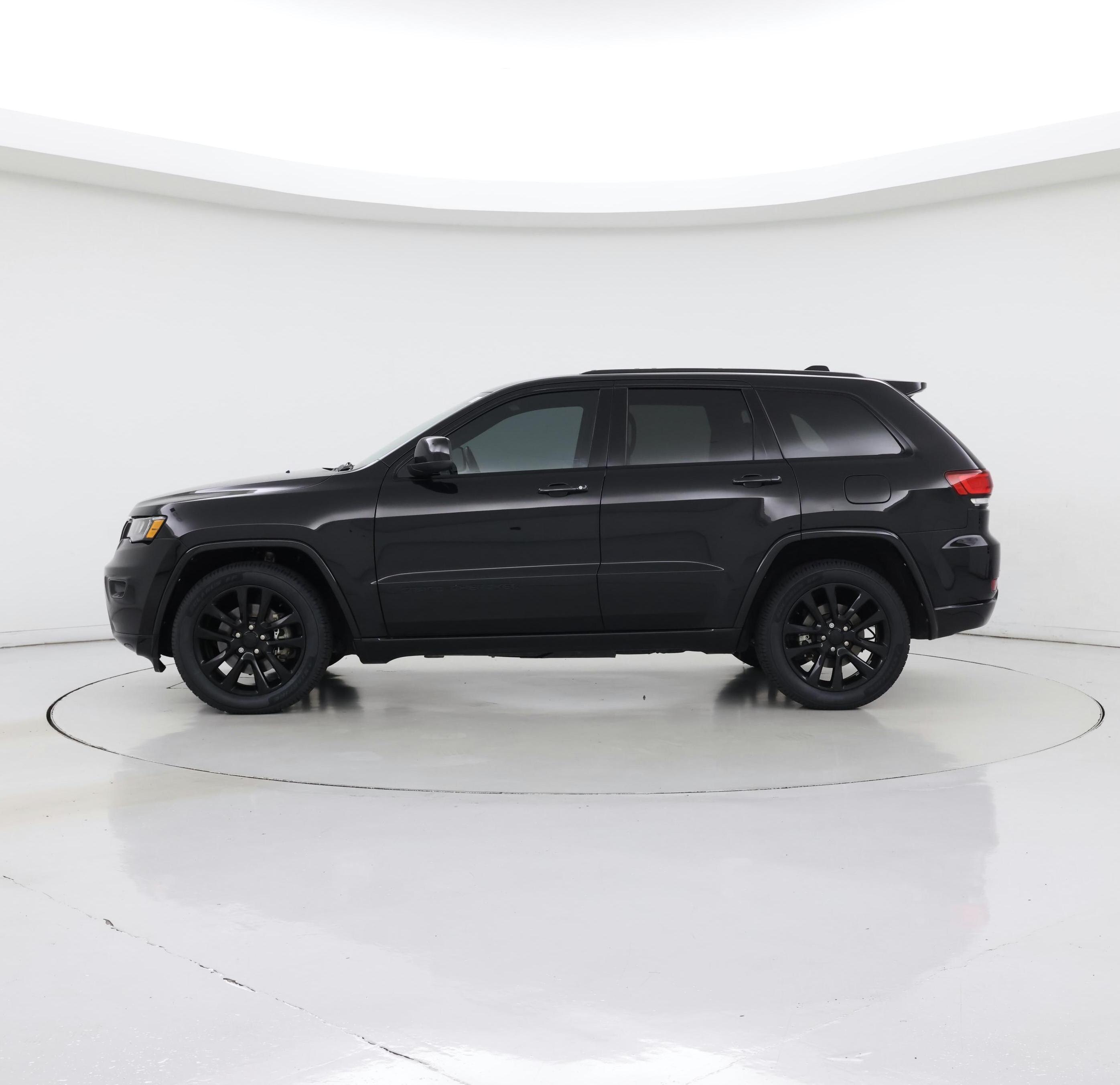 Thumbnail: 2021 Jeep Grand Cherokee - 3