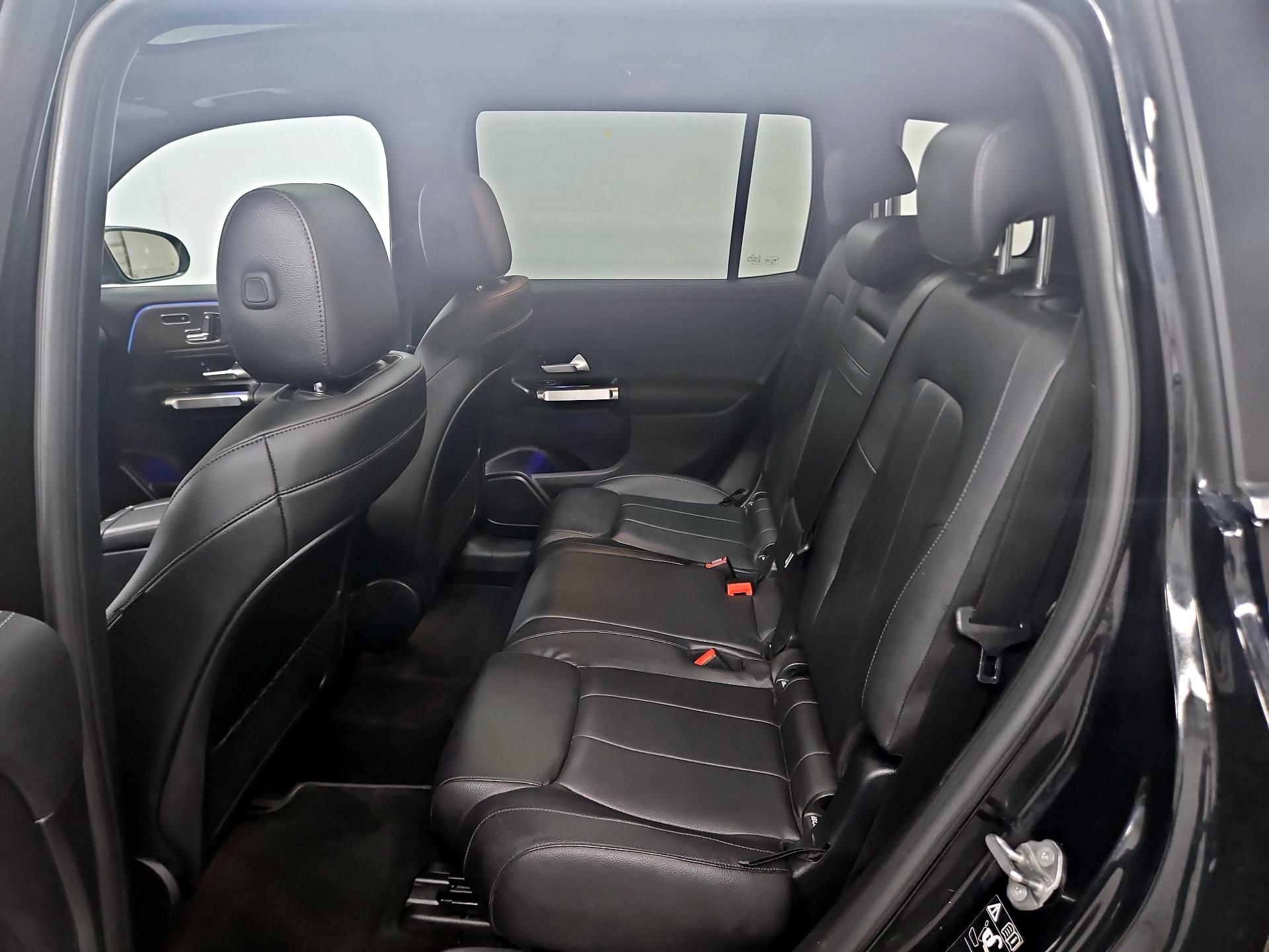 Thumbnail: 2021 Mercedes-Benz GLB - 20