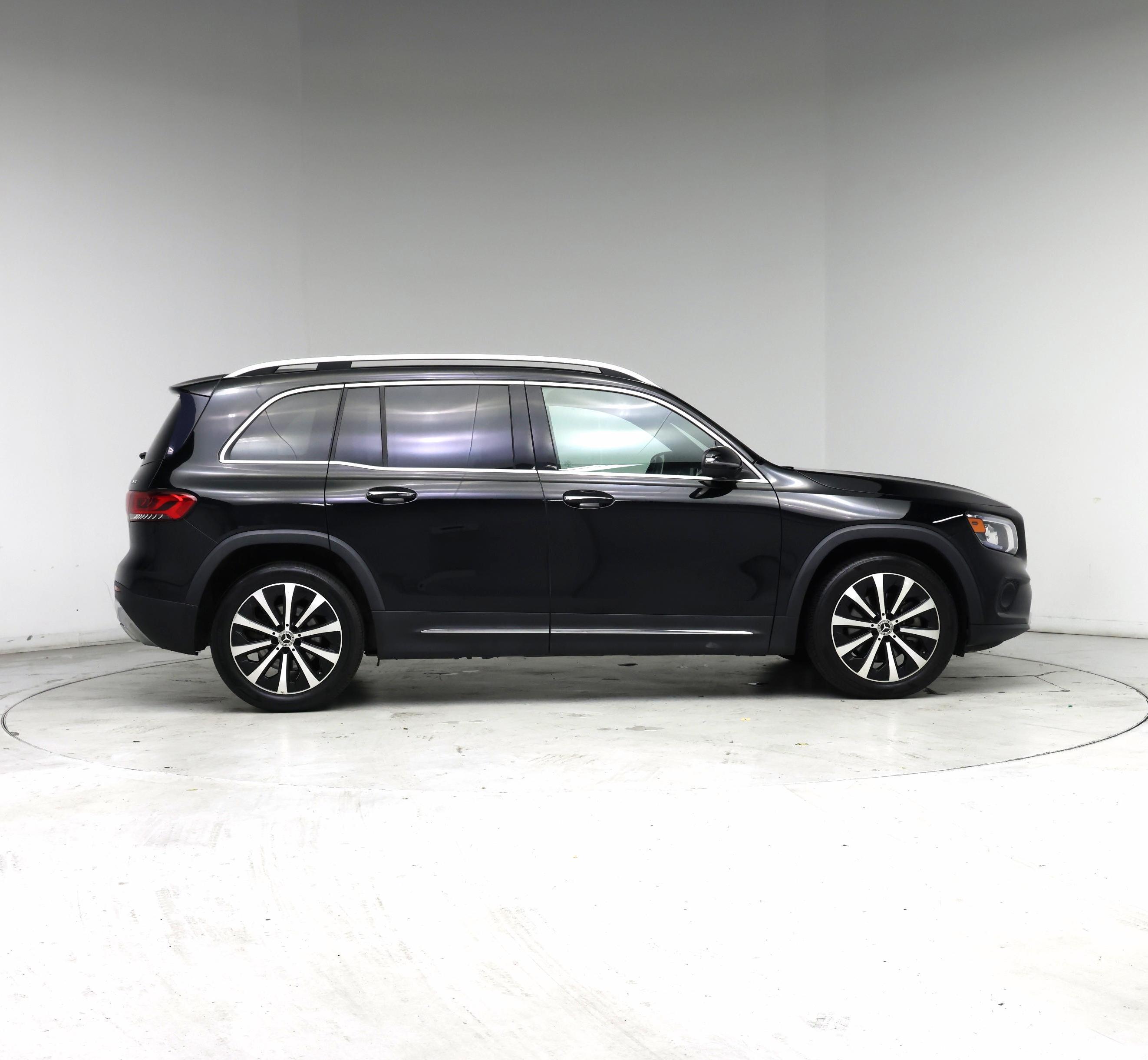 Thumbnail: 2021 Mercedes-Benz GLB - 7
