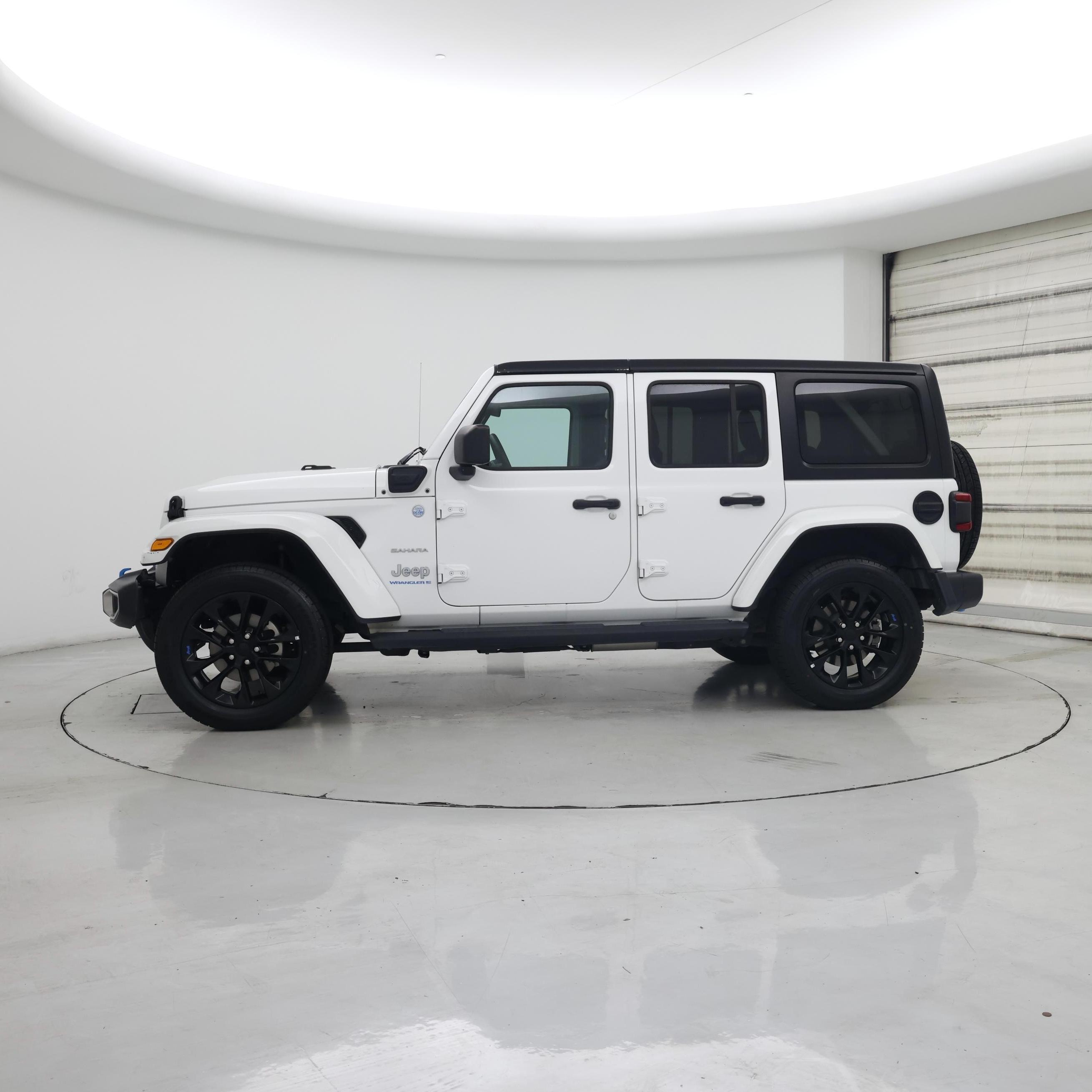 Thumbnail: 2023 Jeep Wrangler - 3