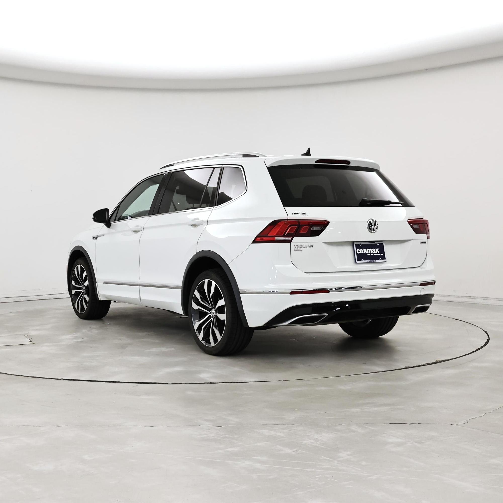 Thumbnail: 2020 Volkswagen Tiguan - 2