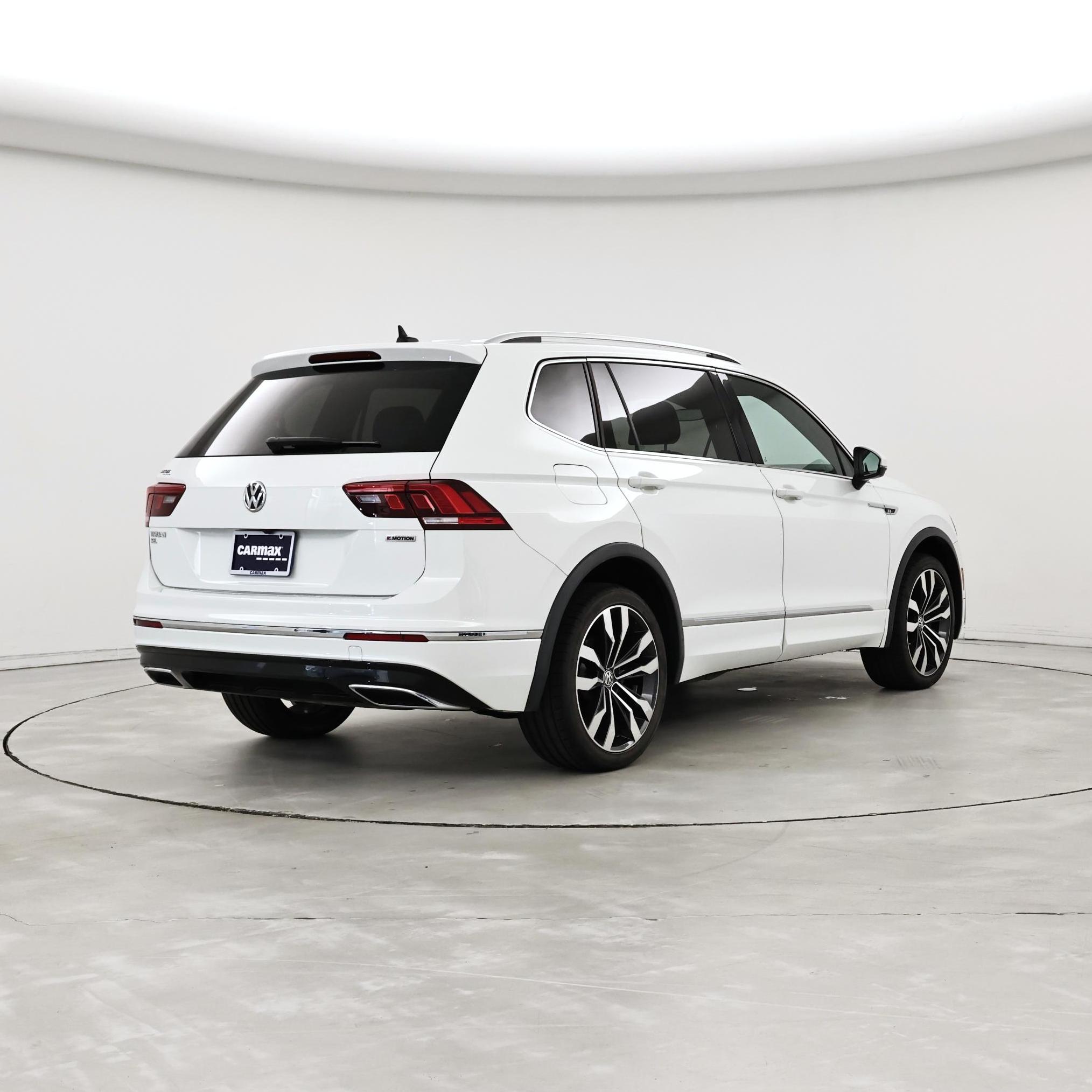 Thumbnail: 2020 Volkswagen Tiguan - 8