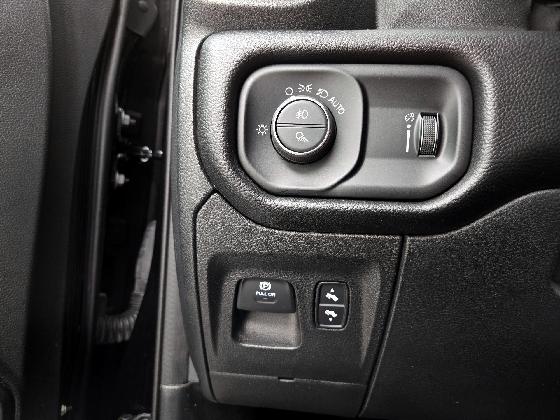 Thumbnail: 2022 RAM 1500 - 13