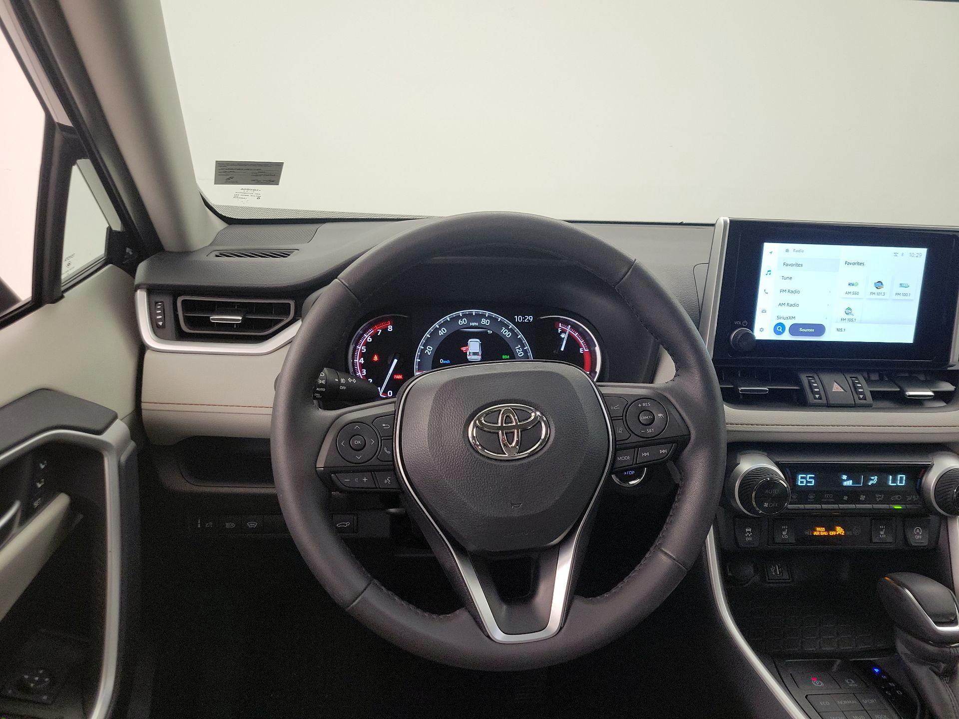 Thumbnail: 2025 Toyota RAV4 - 10