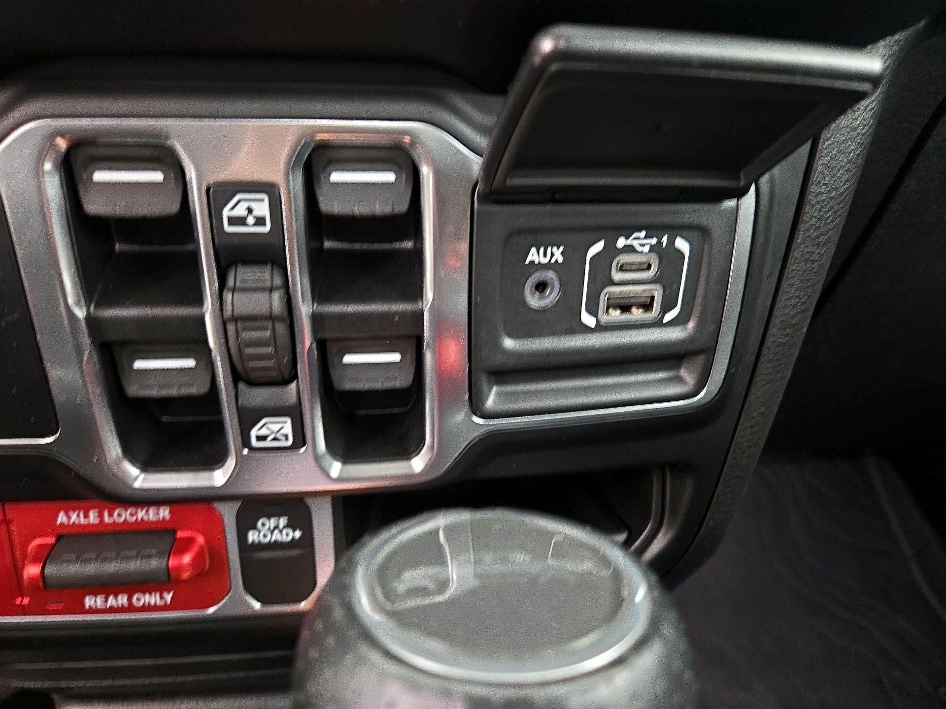 Thumbnail: 2022 Jeep Gladiator - 19