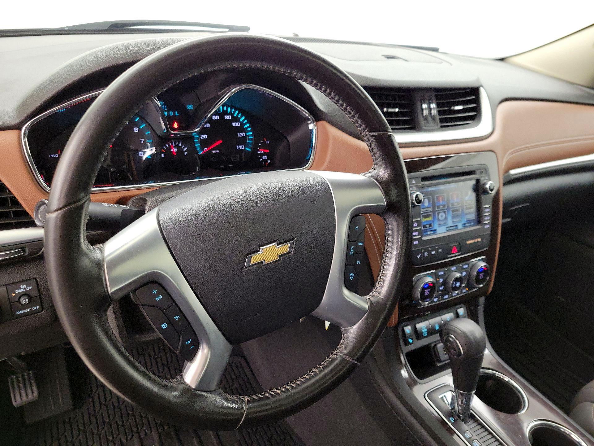 Thumbnail: 2017 Chevrolet Traverse - 10