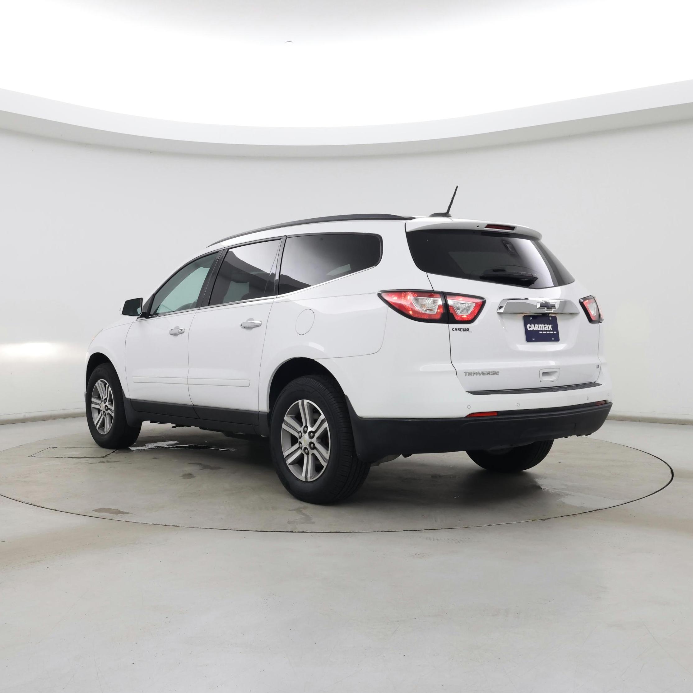 Thumbnail: 2017 Chevrolet Traverse - 2
