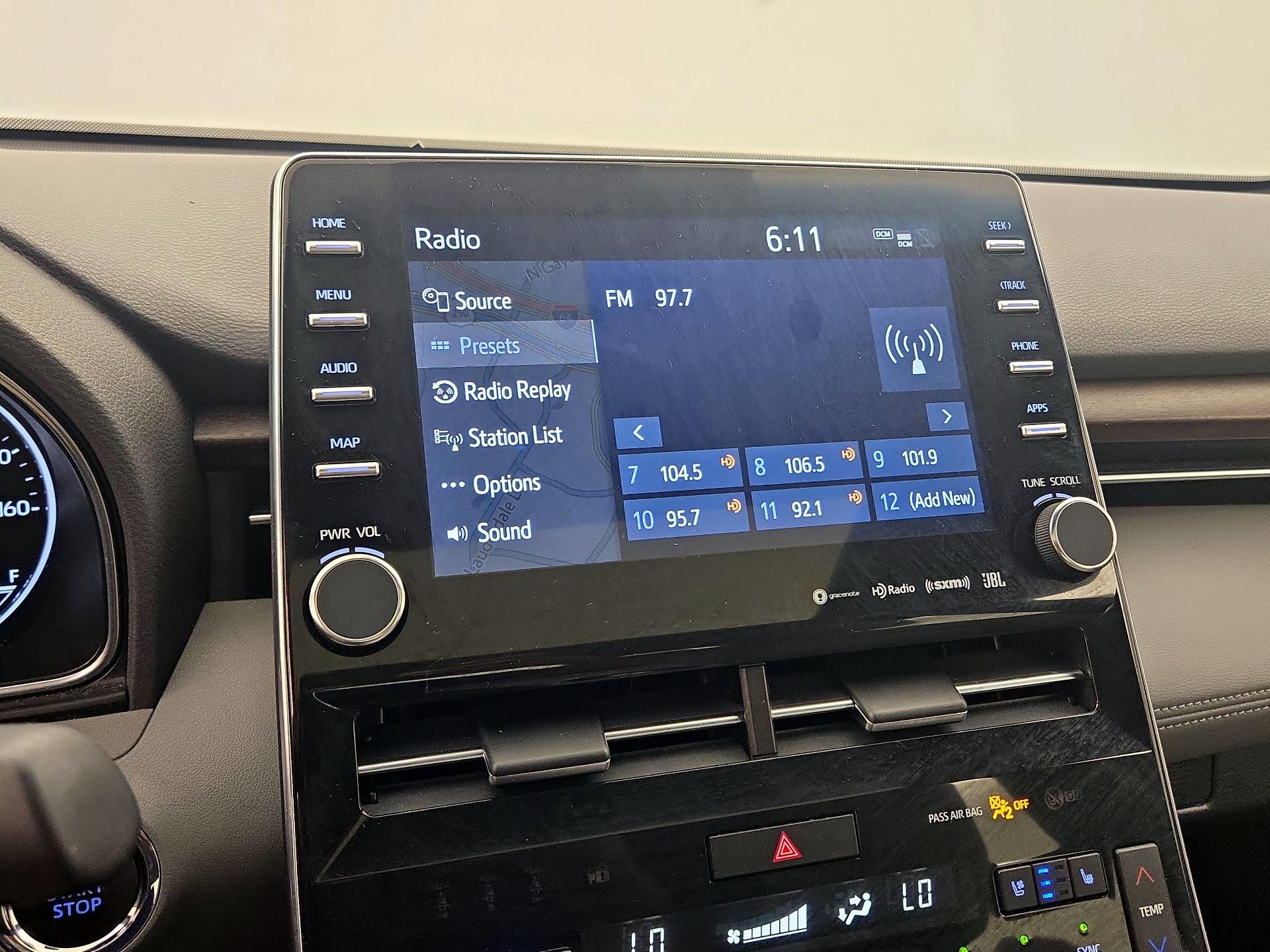 Thumbnail: 2019 Toyota Avalon - 16