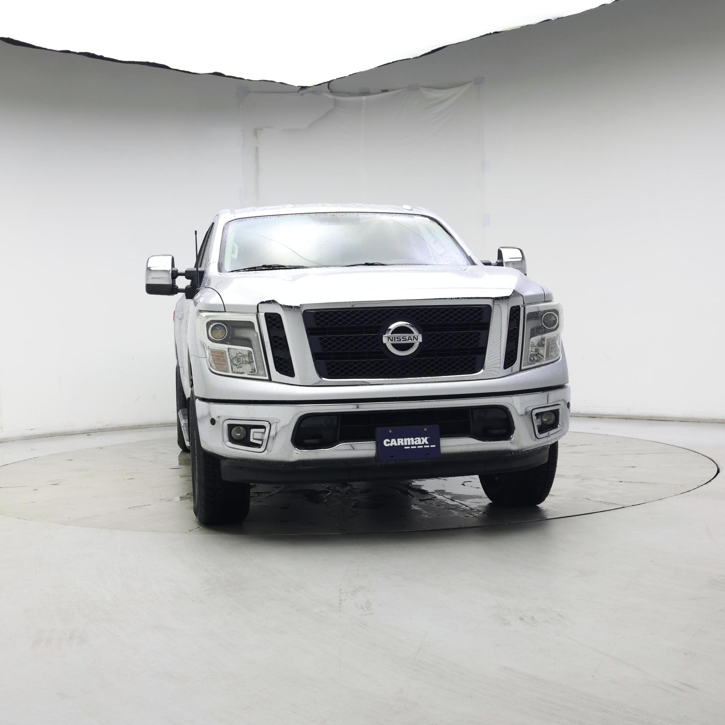 Thumbnail: 2017 Nissan Titan - 5