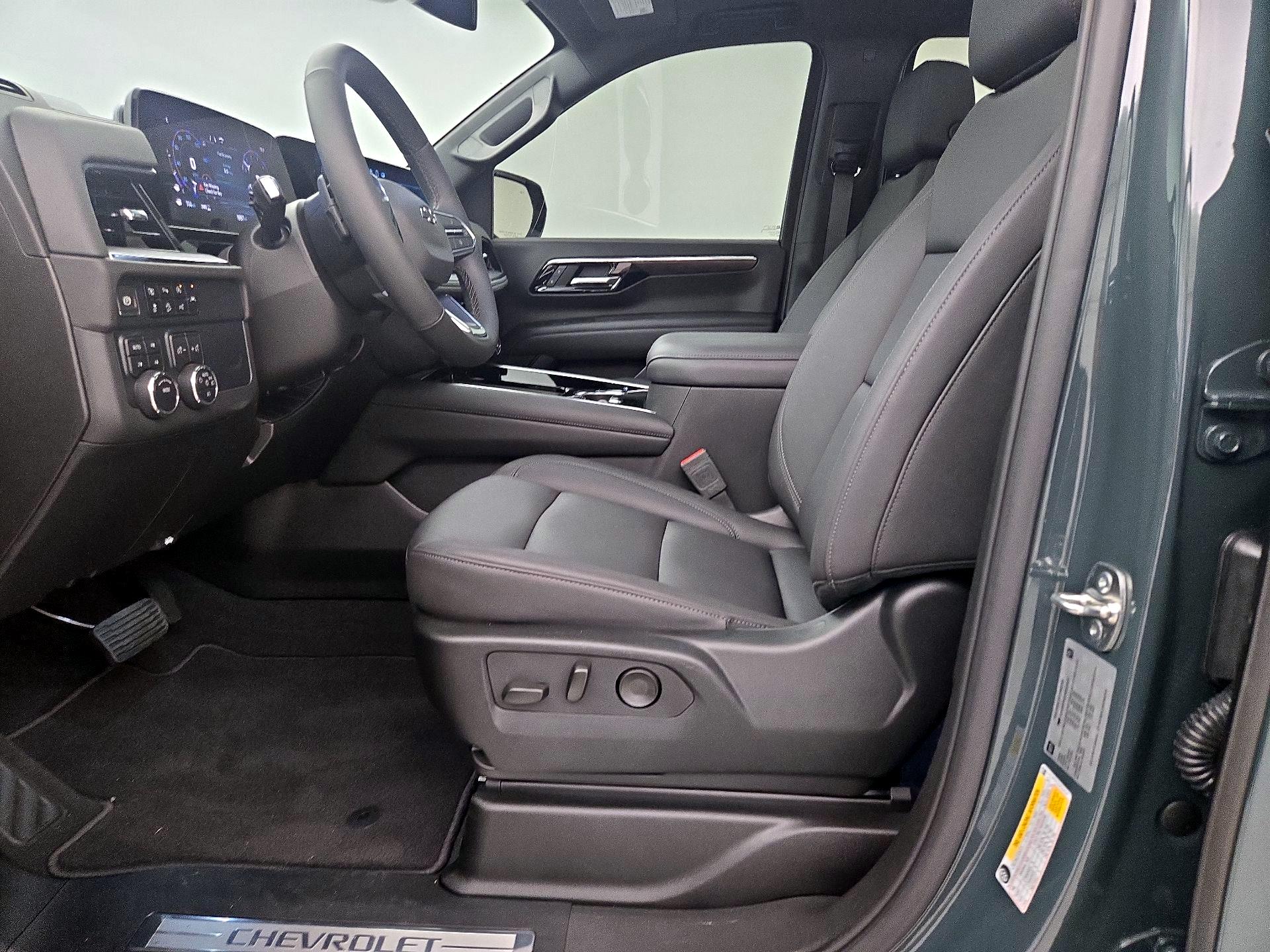 Thumbnail: 2025 Chevrolet Tahoe - 11