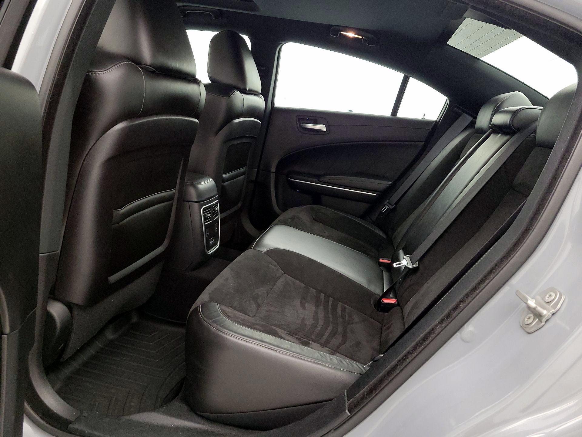 Thumbnail: 2020 Dodge Charger - 20