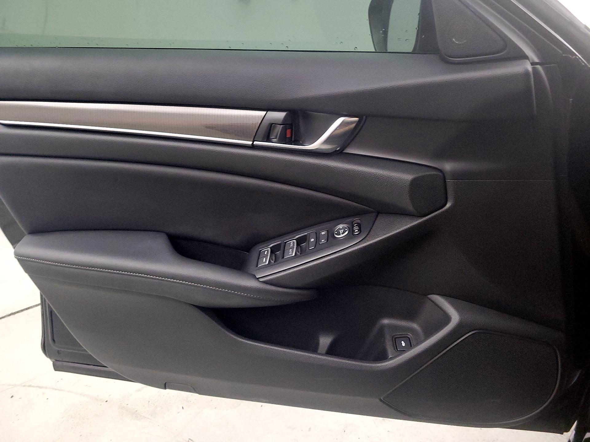 Thumbnail: 2020 Honda Accord - 12