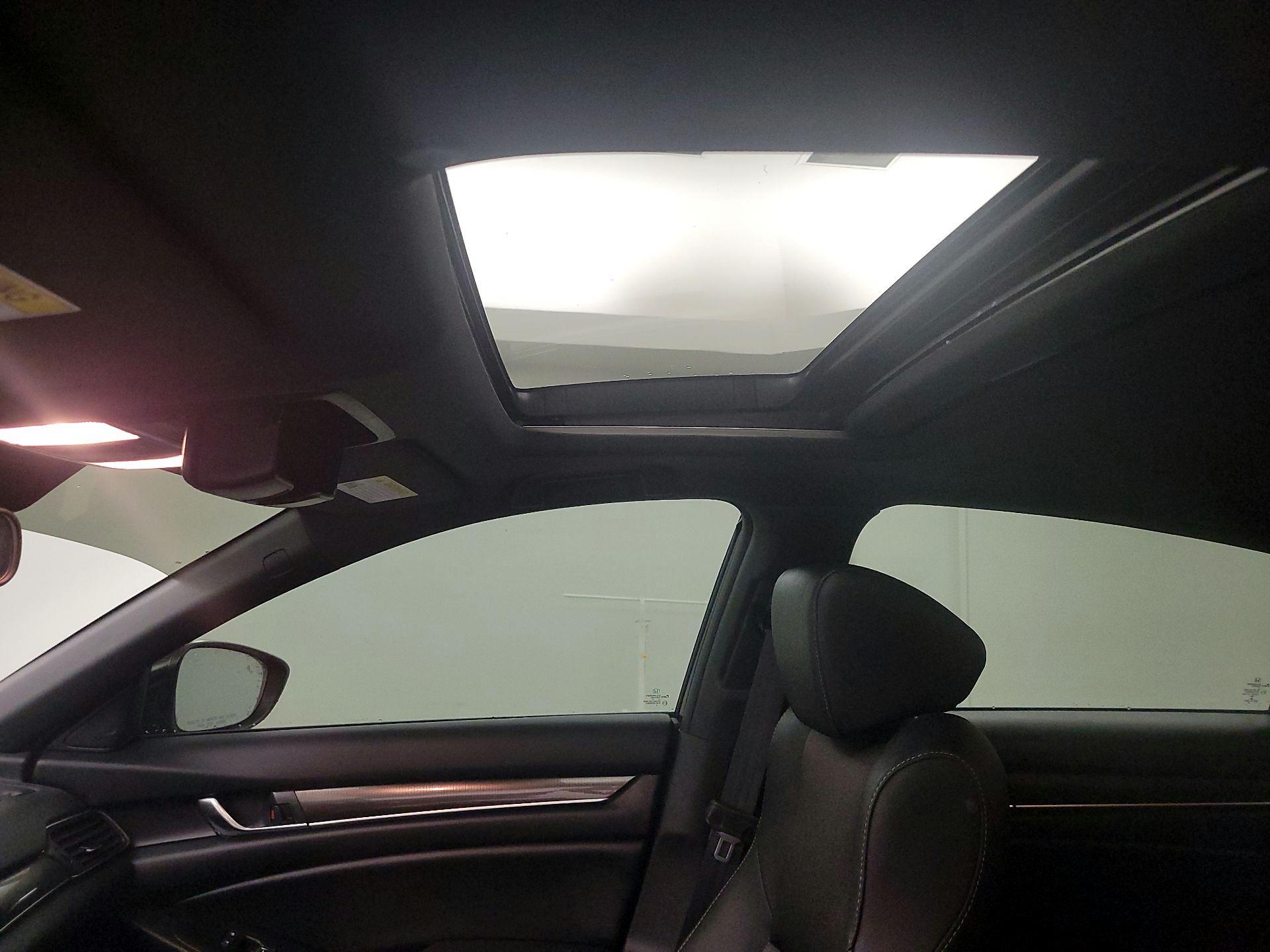 Thumbnail: 2020 Honda Accord - 19