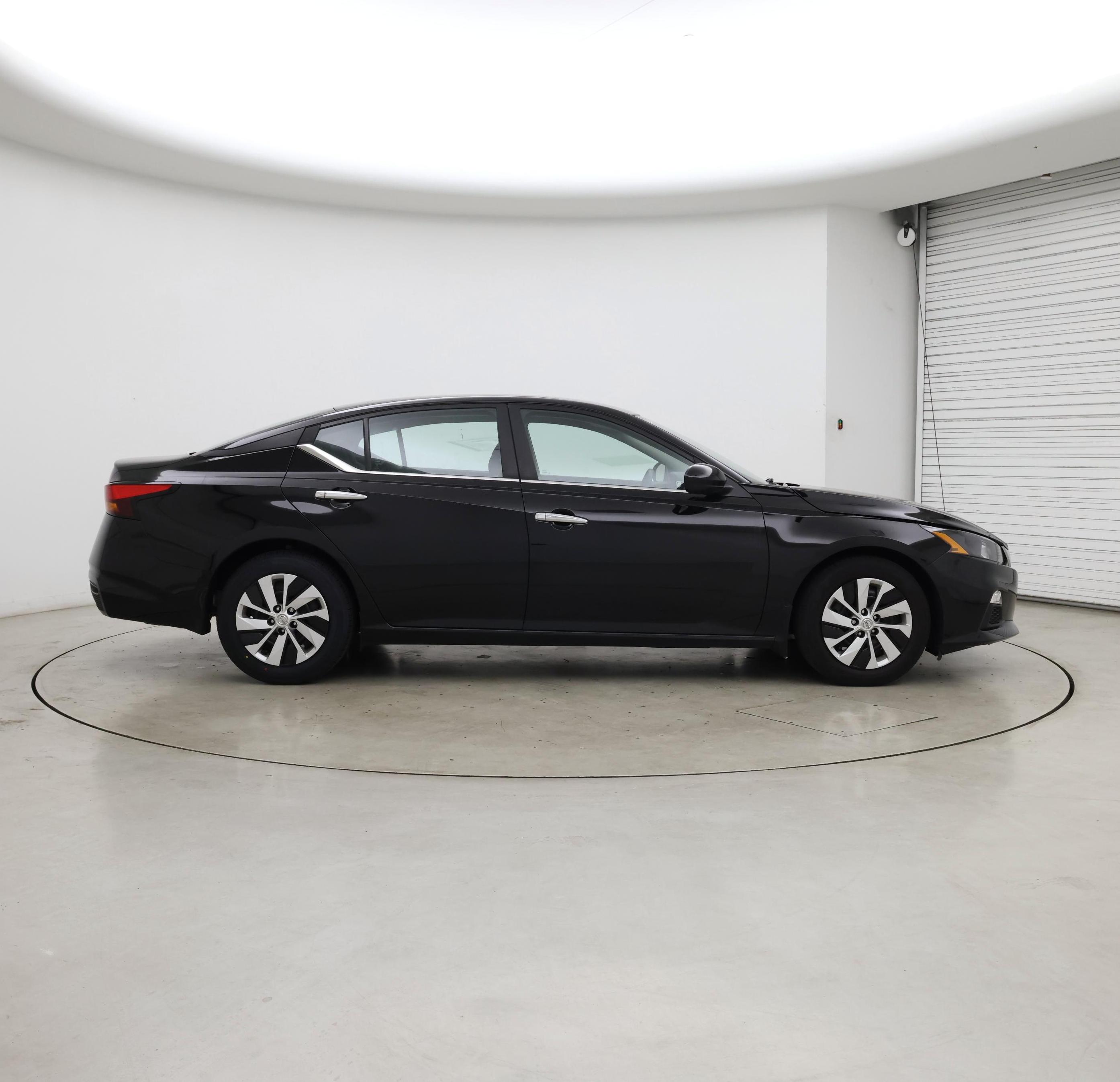 Thumbnail: 2022 Nissan Altima - 7