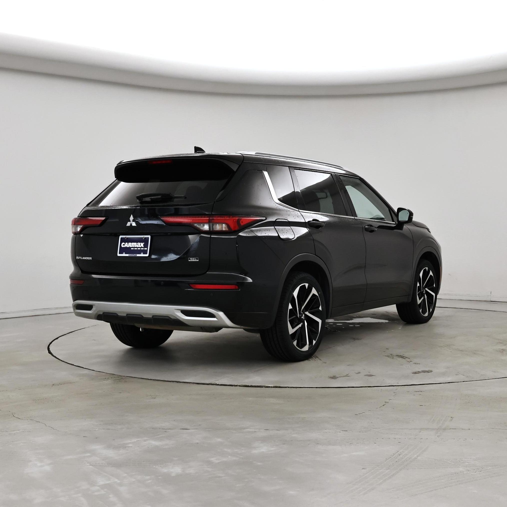 Thumbnail: 2022 Mitsubishi Outlander - 8