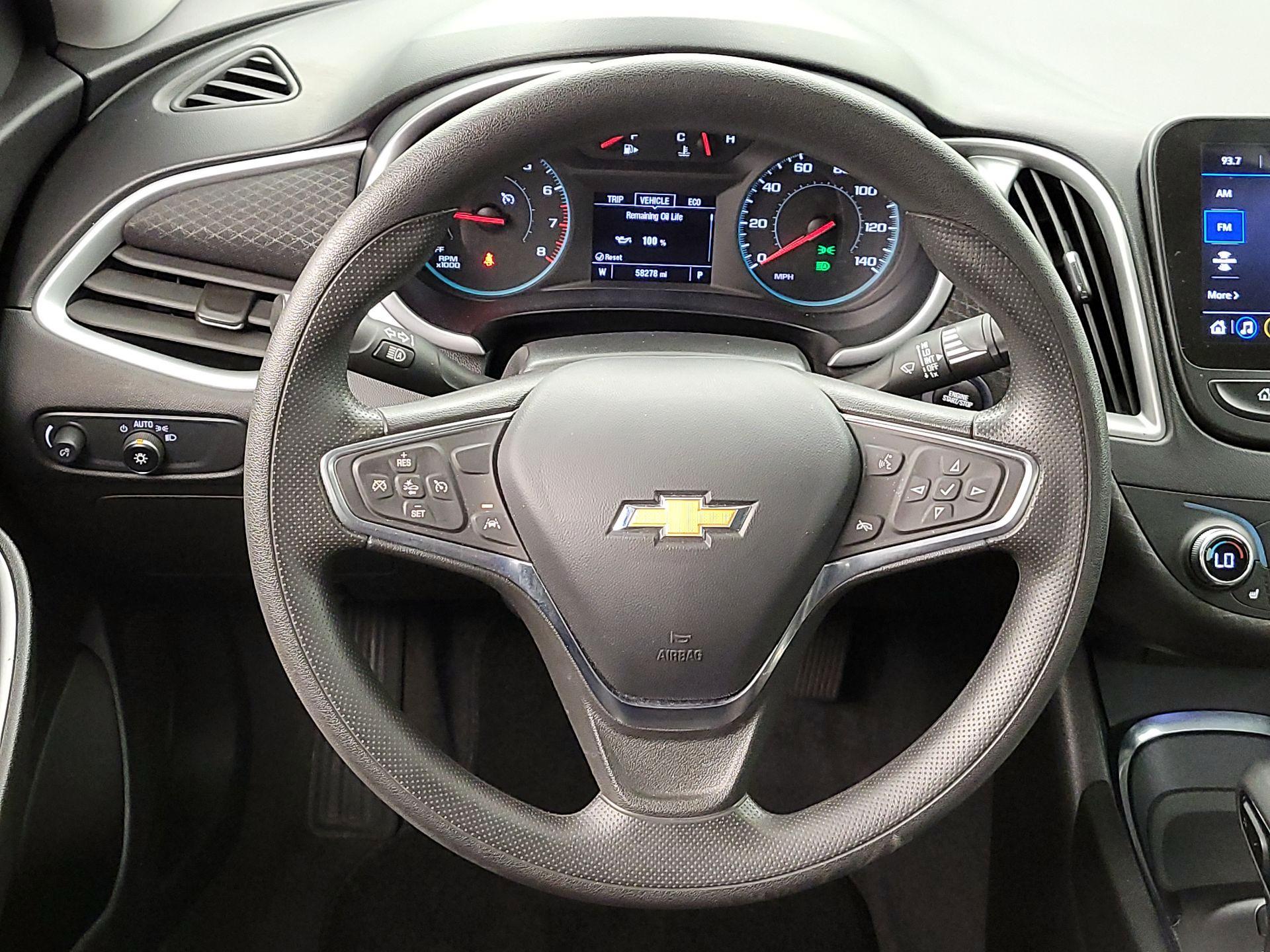 Thumbnail: 2023 Chevrolet Malibu - 10