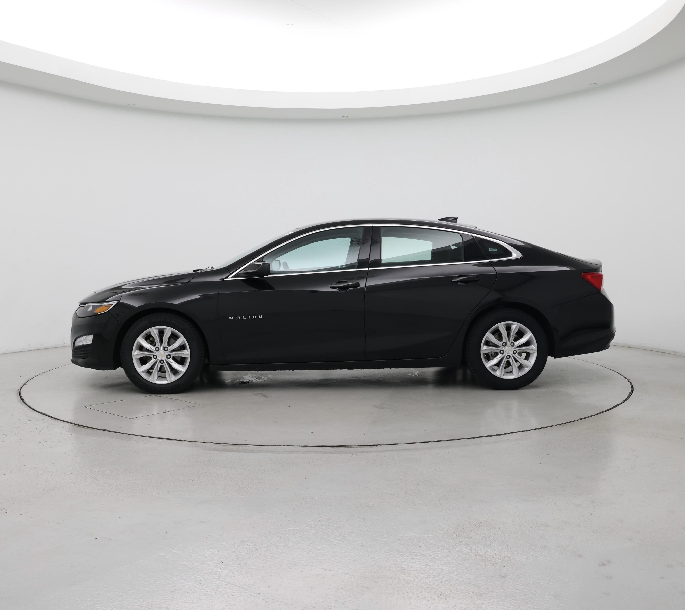 Thumbnail: 2023 Chevrolet Malibu - 3