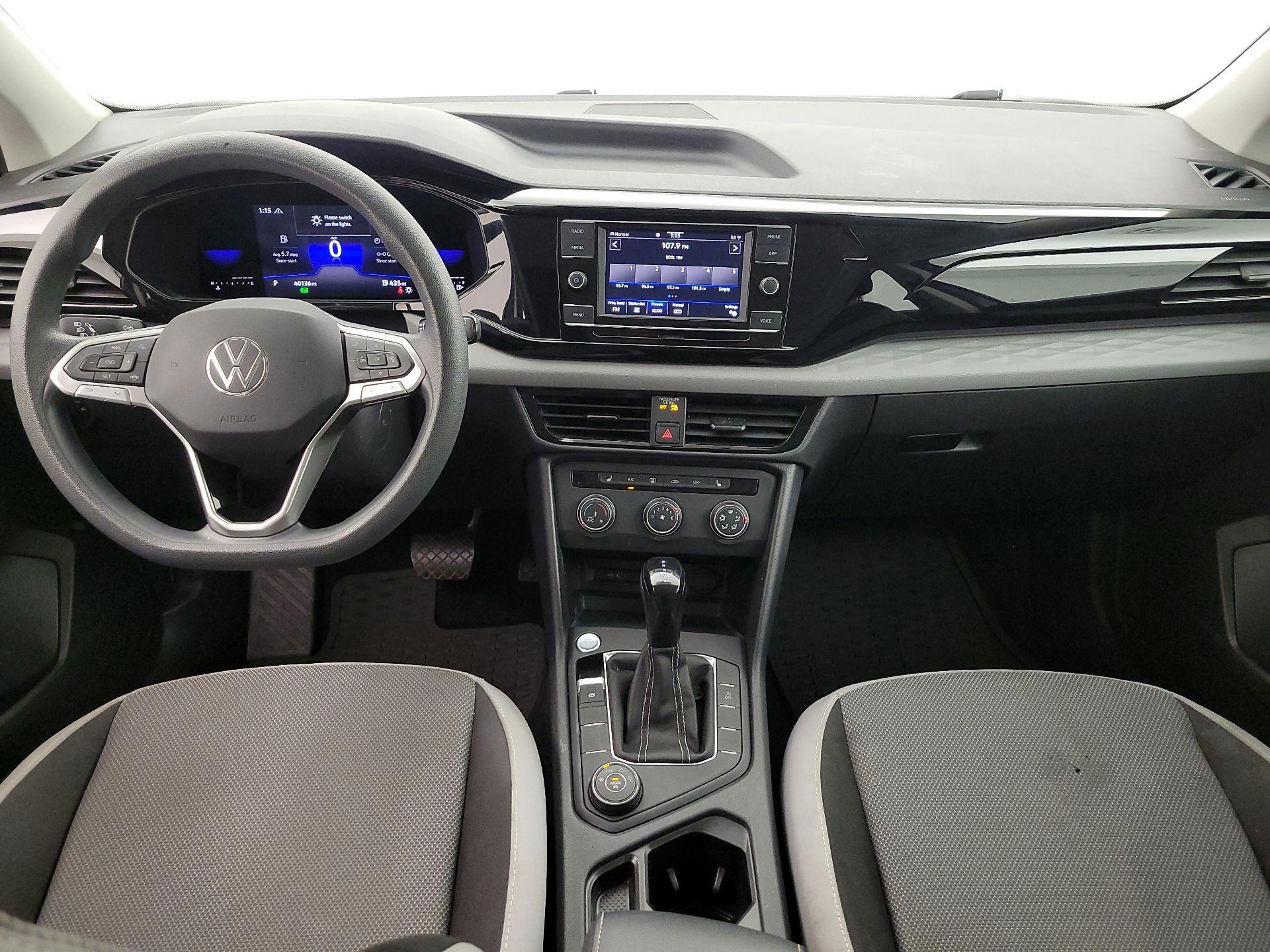 Thumbnail: 2022 Volkswagen Taos - 9