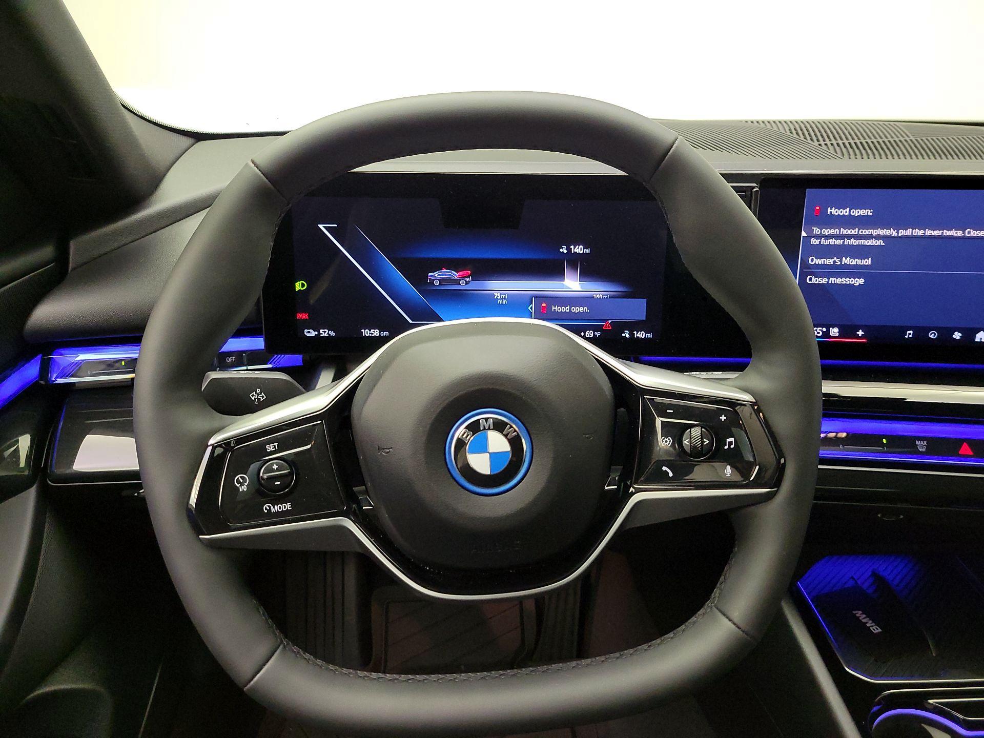 Thumbnail: 2025 BMW i5 - 10