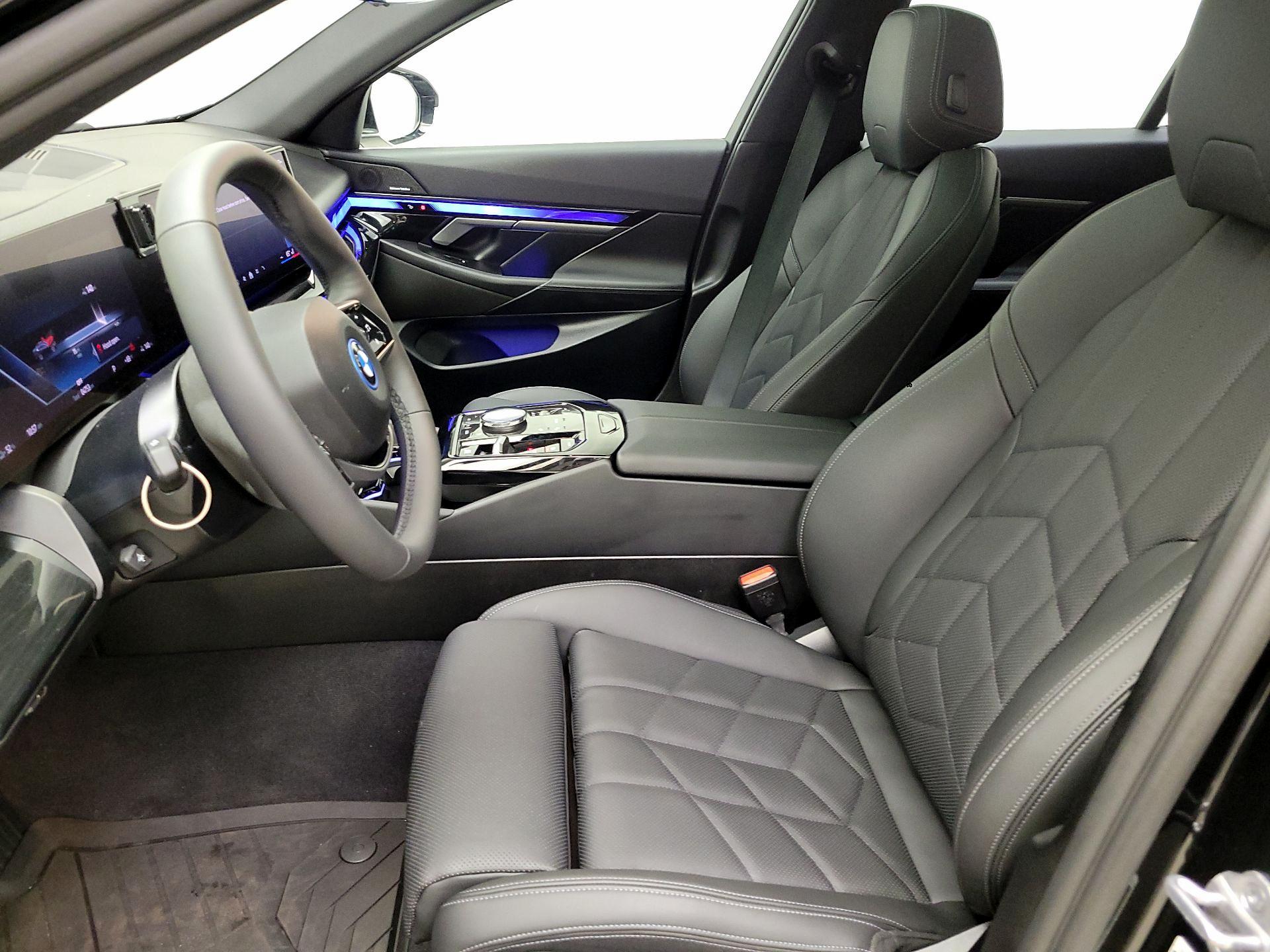 Thumbnail: 2025 BMW i5 - 11