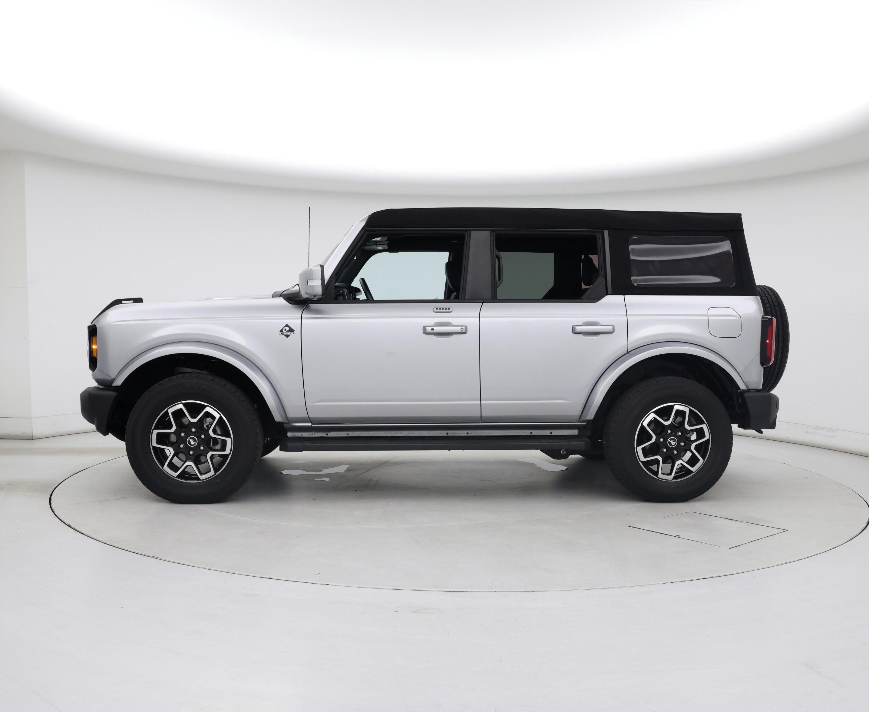 Thumbnail: 2023 Ford Bronco - 3
