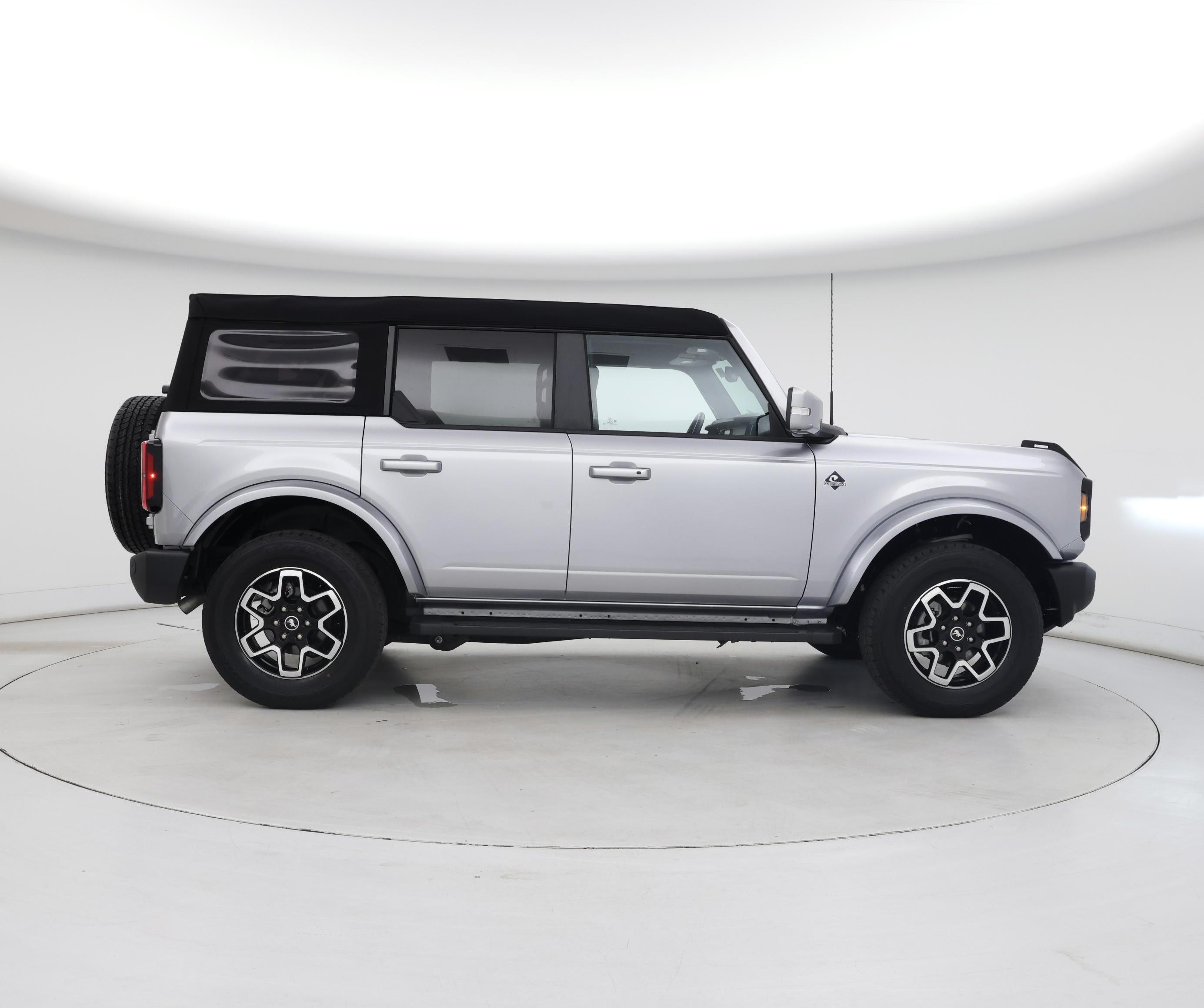 Thumbnail: 2023 Ford Bronco - 7