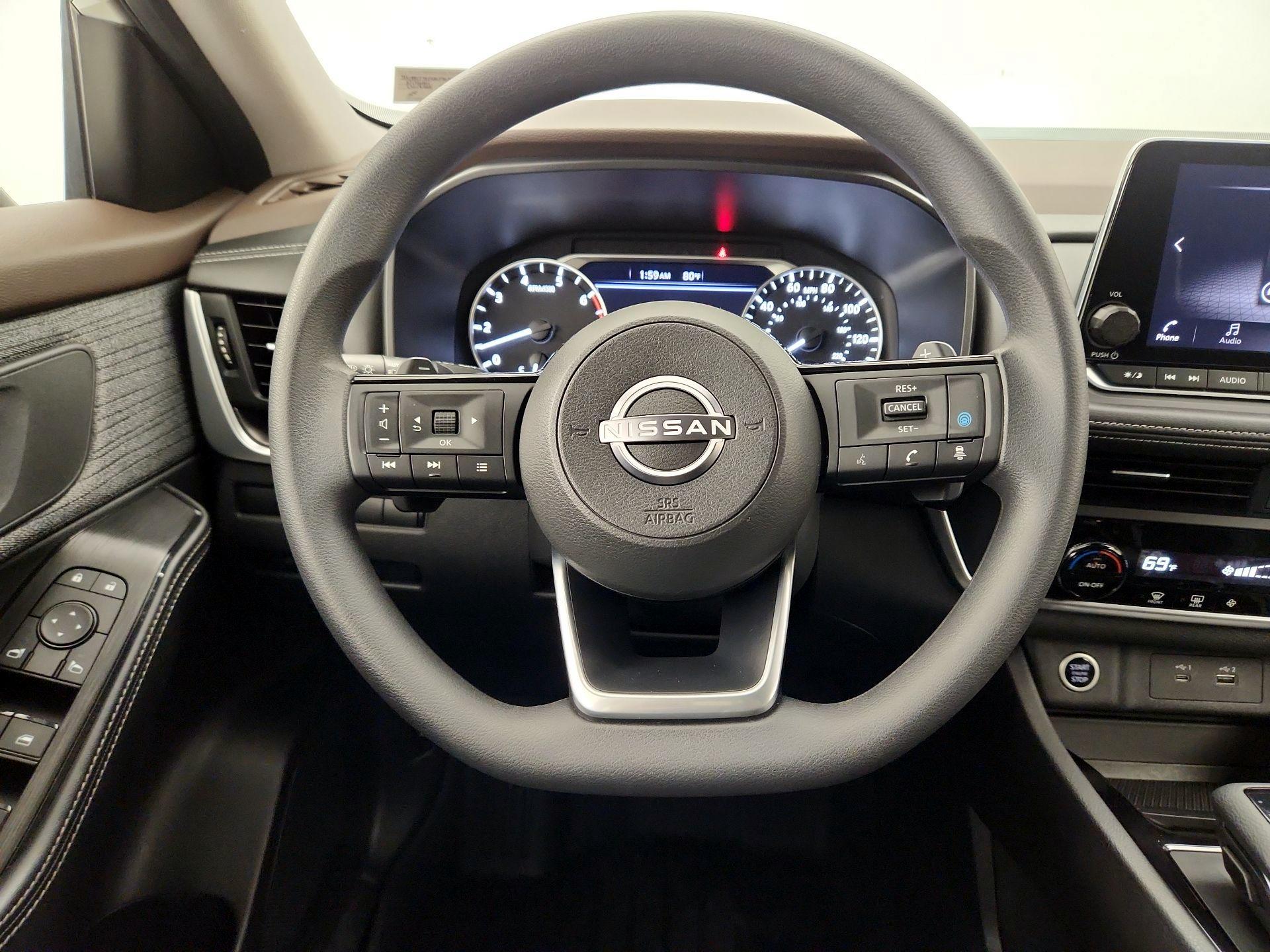 Thumbnail: 2023 Nissan Rogue - 10