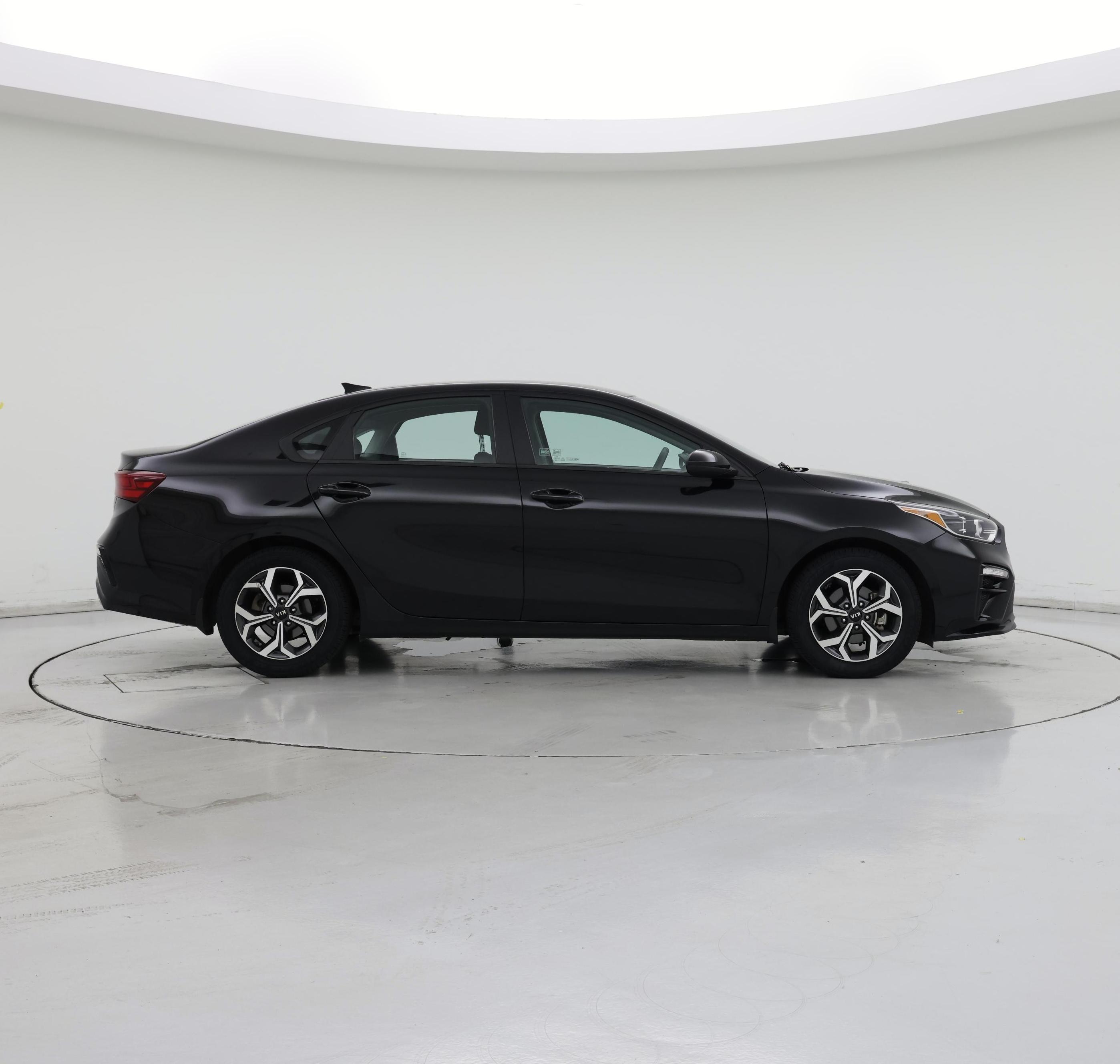 Thumbnail: 2021 Kia Forte - 7