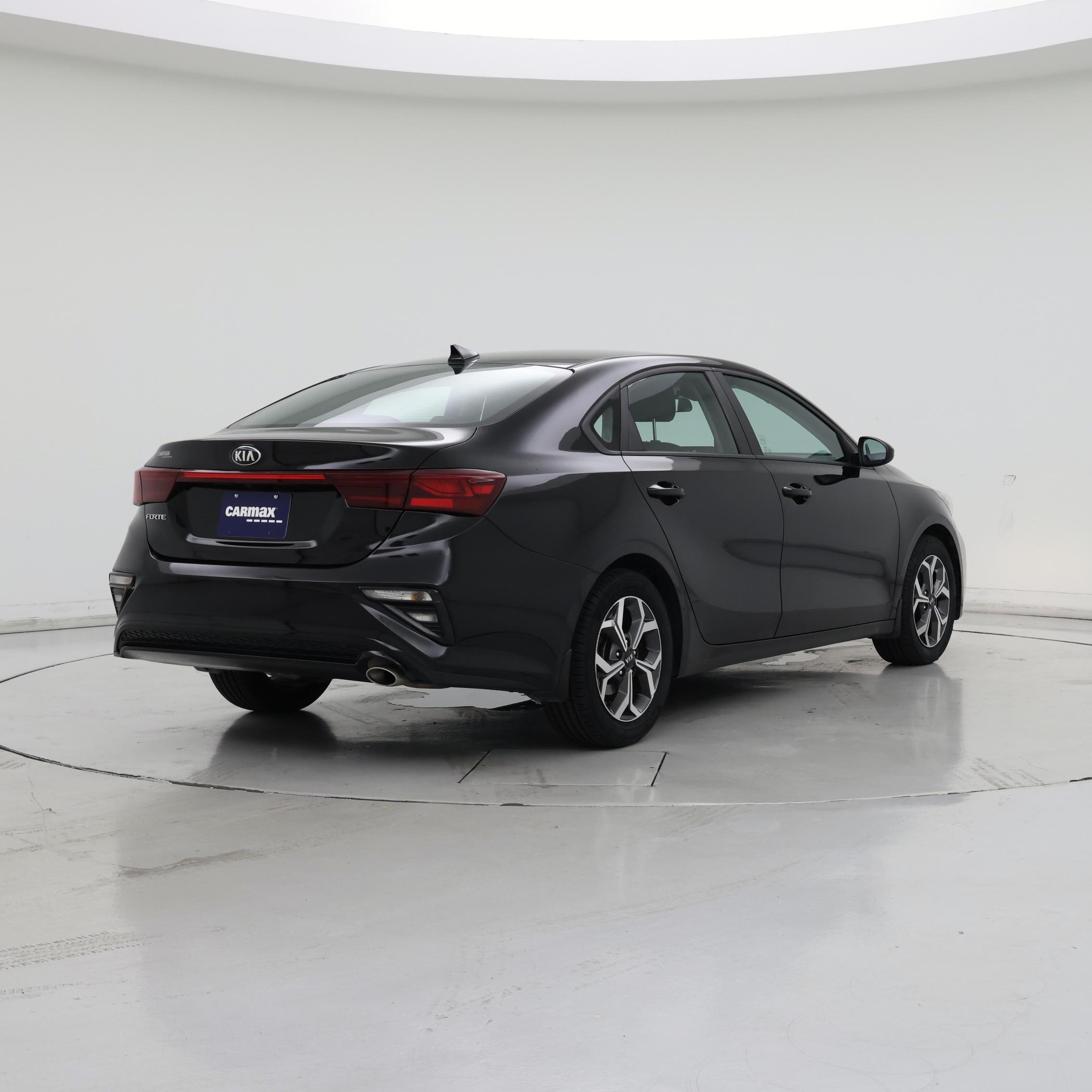 Thumbnail: 2021 Kia Forte - 8