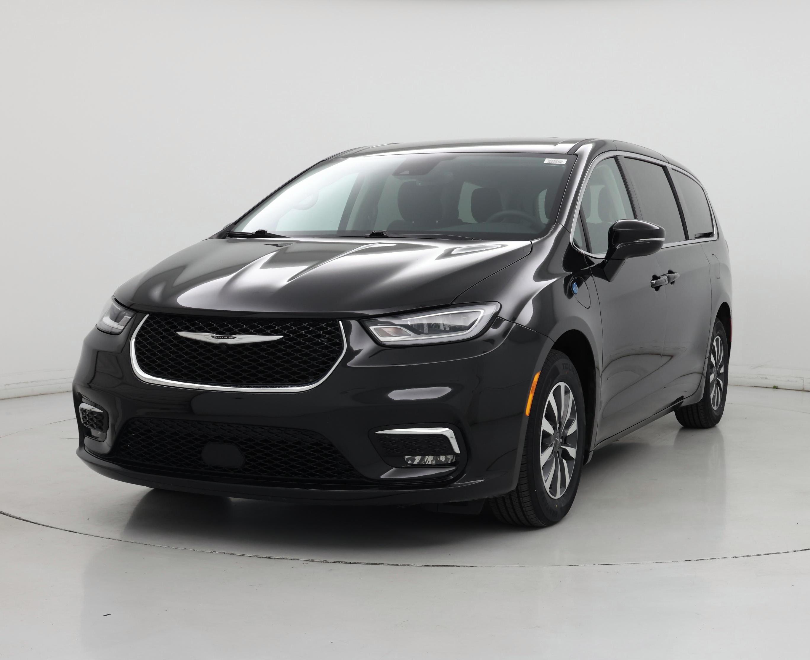 Thumbnail: 2022 Chrysler Pacifica - 4