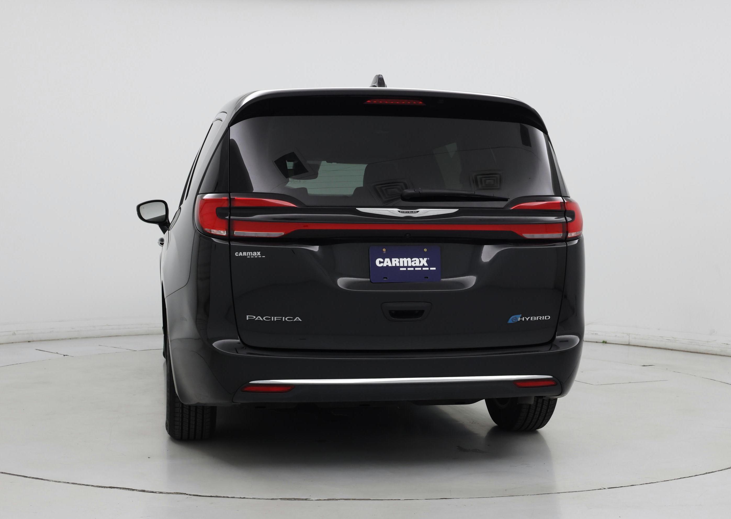Thumbnail: 2022 Chrysler Pacifica - 6