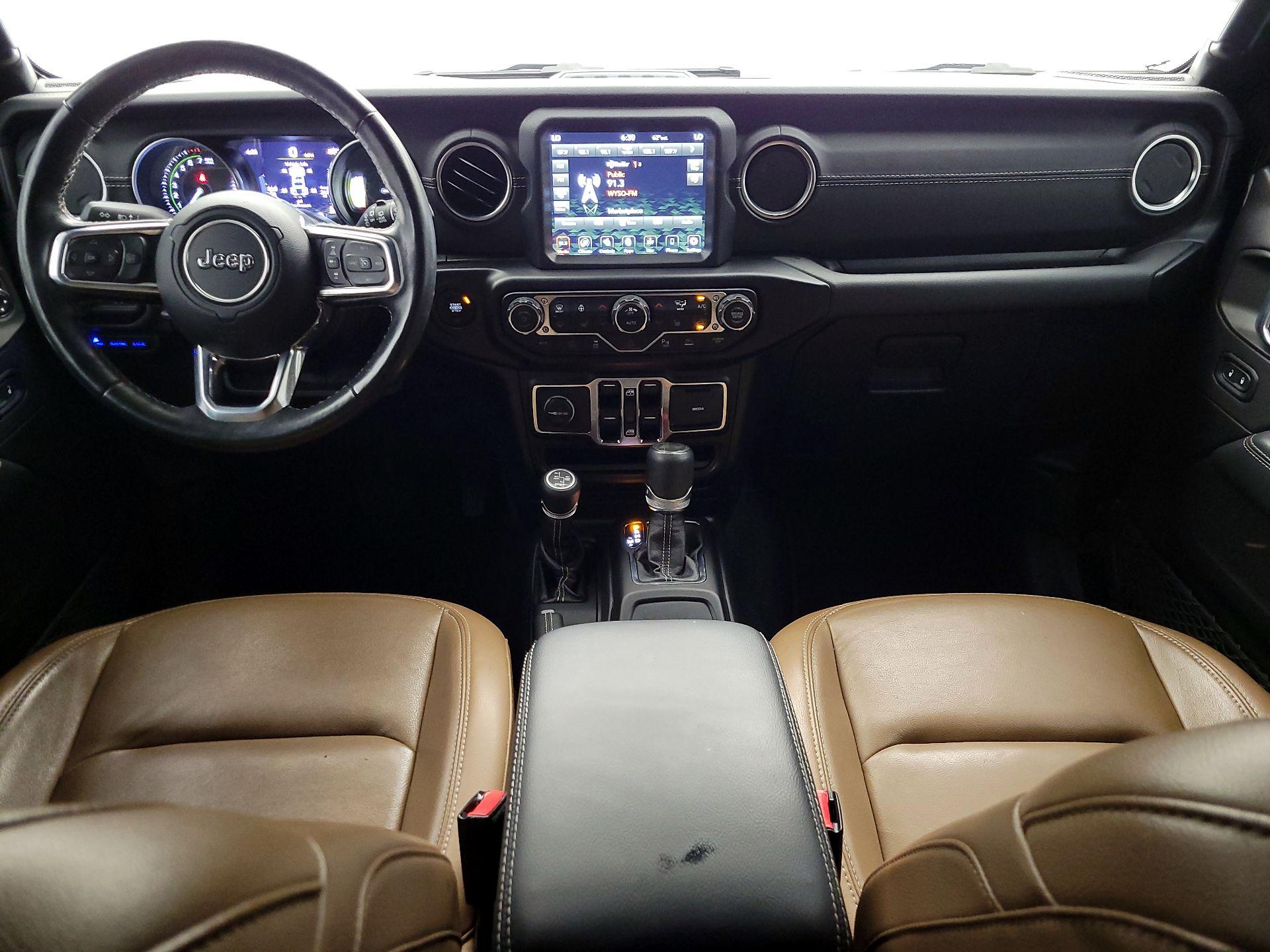 Thumbnail: 2022 Jeep Wrangler - 9