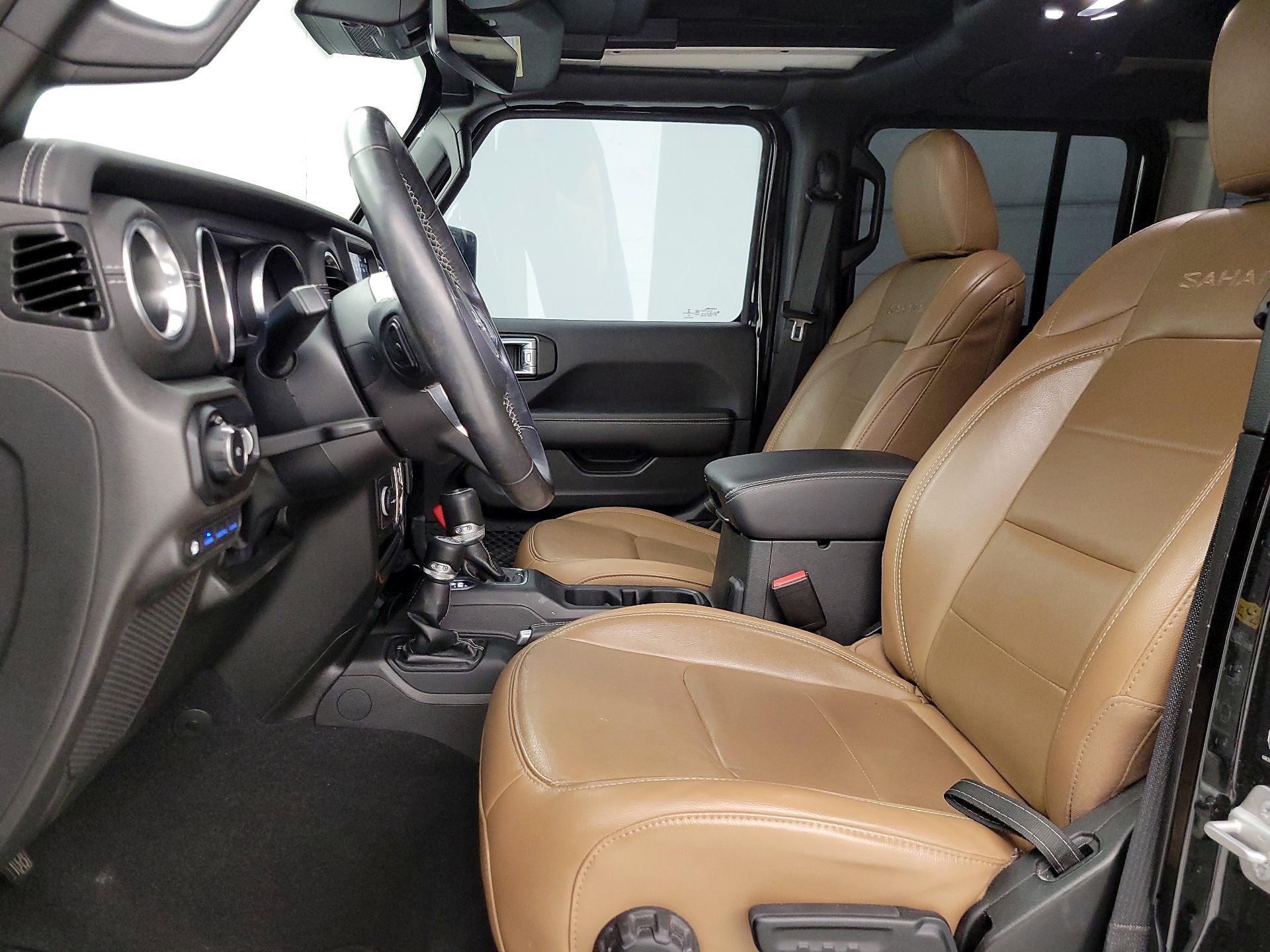 Thumbnail: 2022 Jeep Wrangler - 11