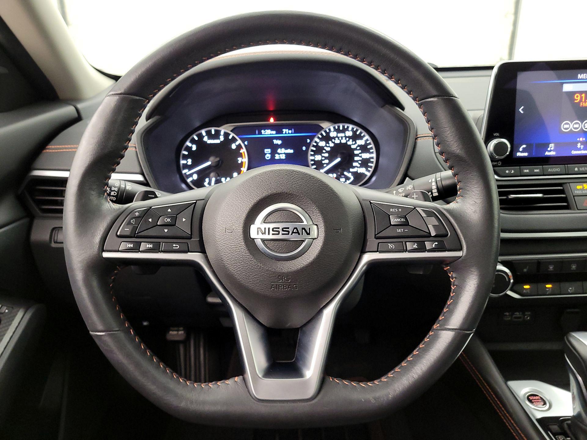Thumbnail: 2022 Nissan Altima - 10