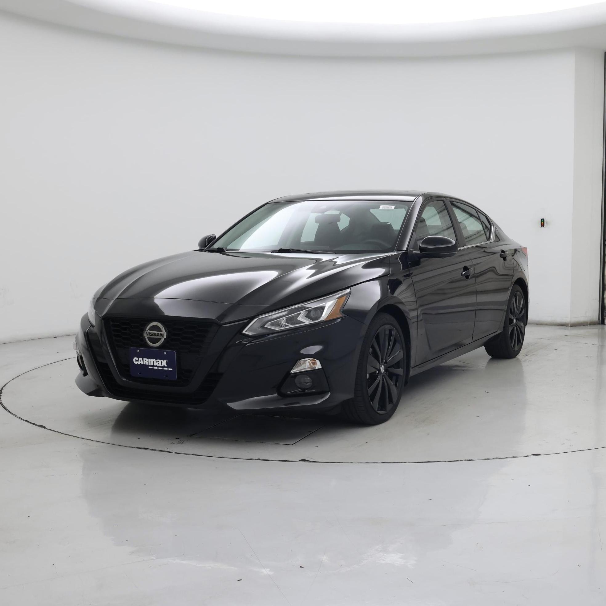 Thumbnail: 2022 Nissan Altima - 4