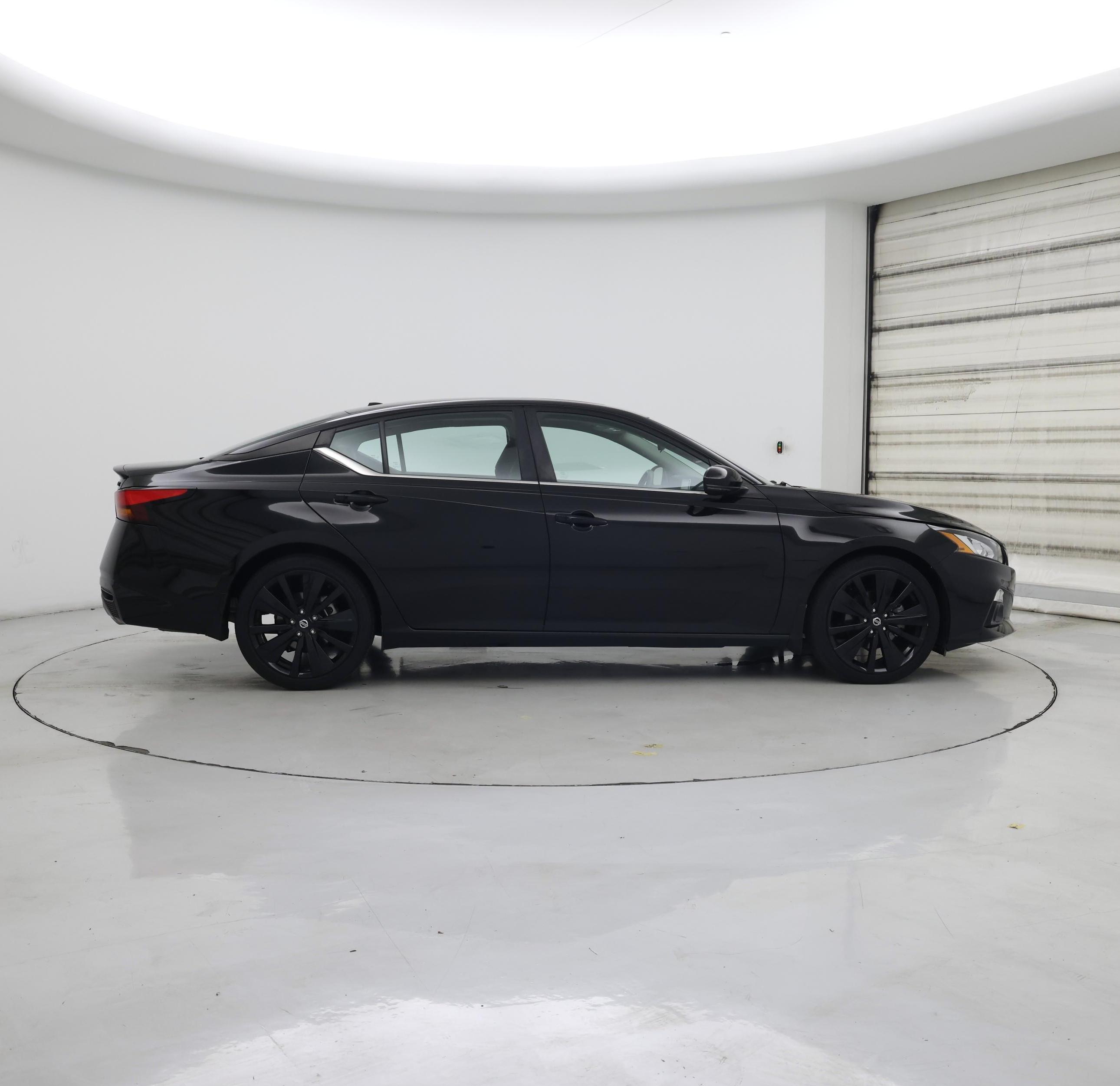 Thumbnail: 2022 Nissan Altima - 7