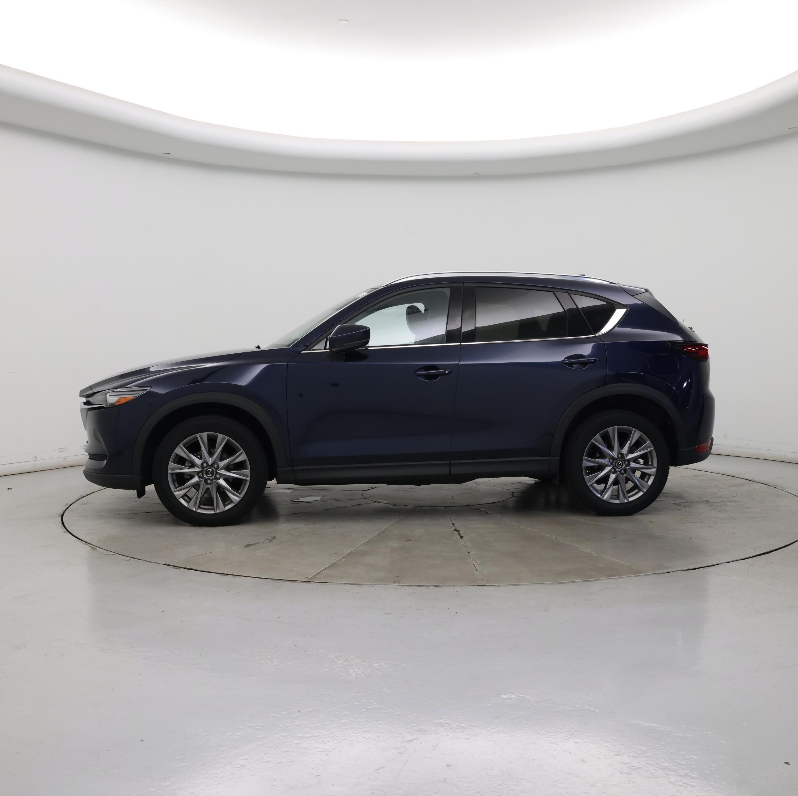 Thumbnail: 2021 Mazda CX-5 - 3