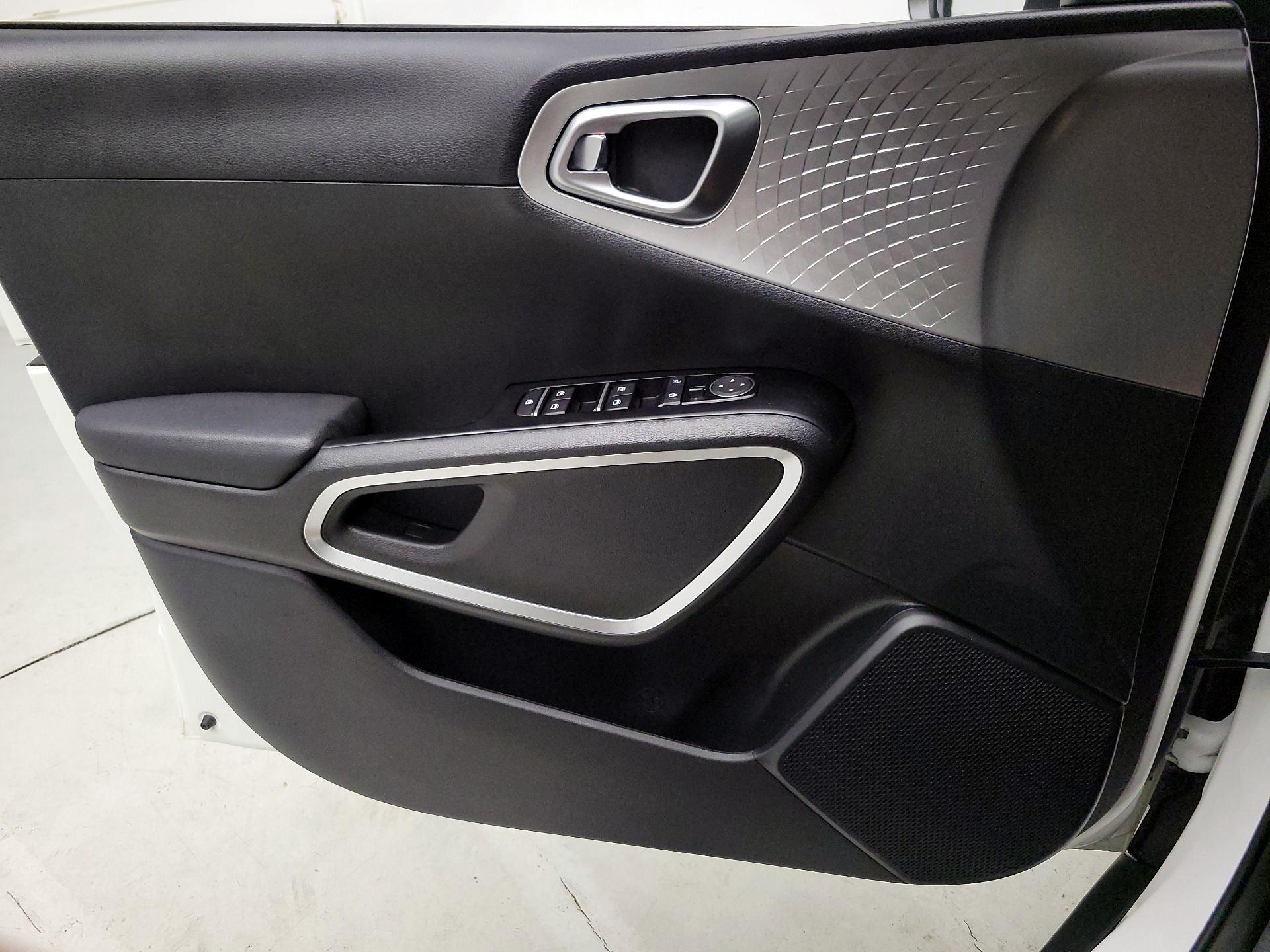 Thumbnail: 2023 Kia Soul - 12