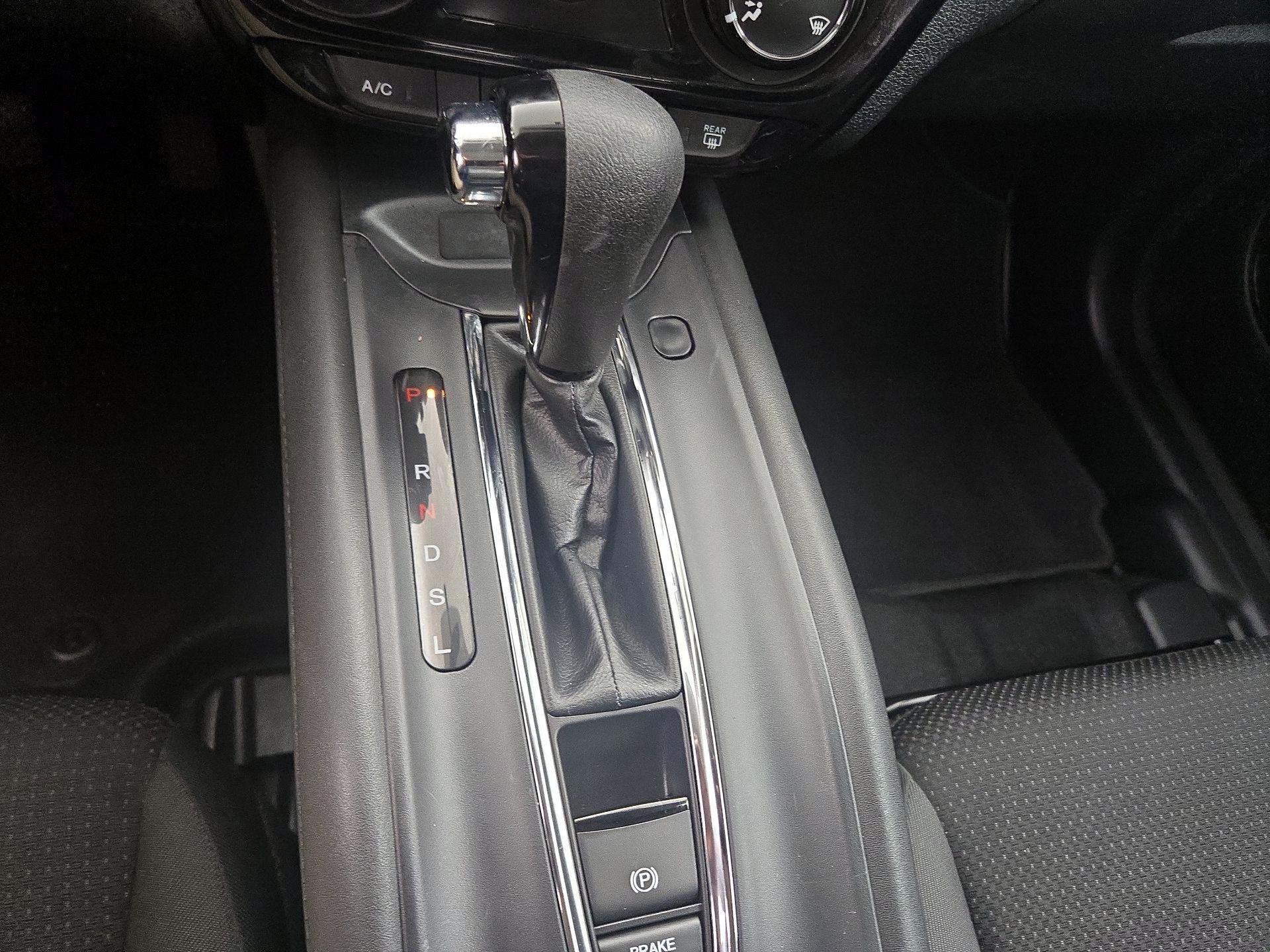 Thumbnail: 2019 Honda HR-V - 17