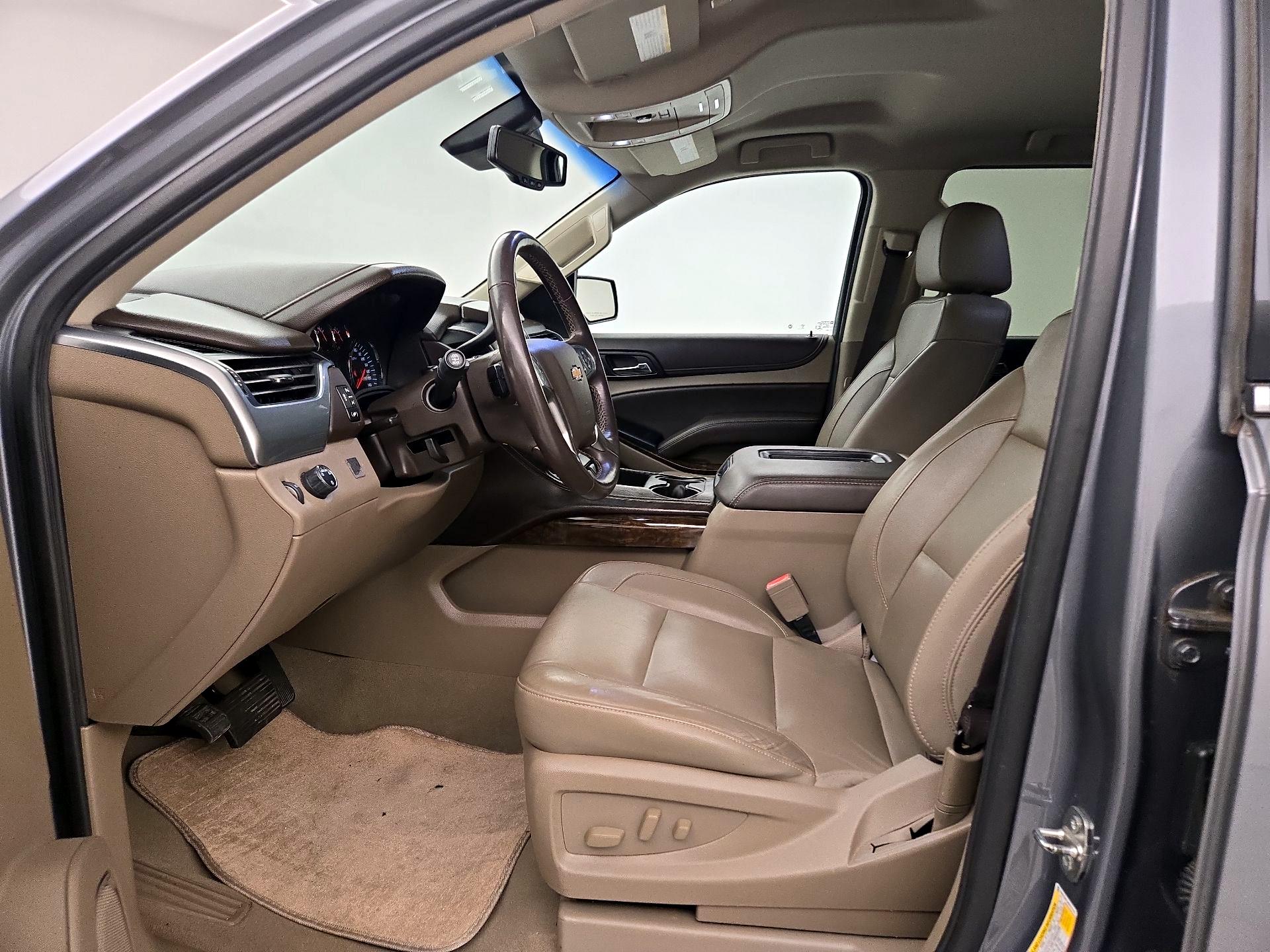 Thumbnail: 2019 Chevrolet Tahoe - 11