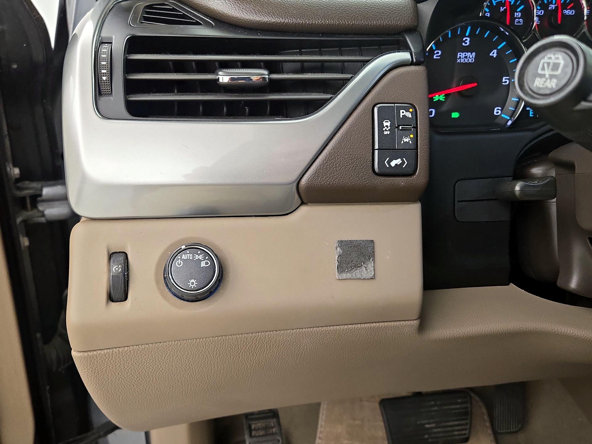 Thumbnail: 2019 Chevrolet Tahoe - 13