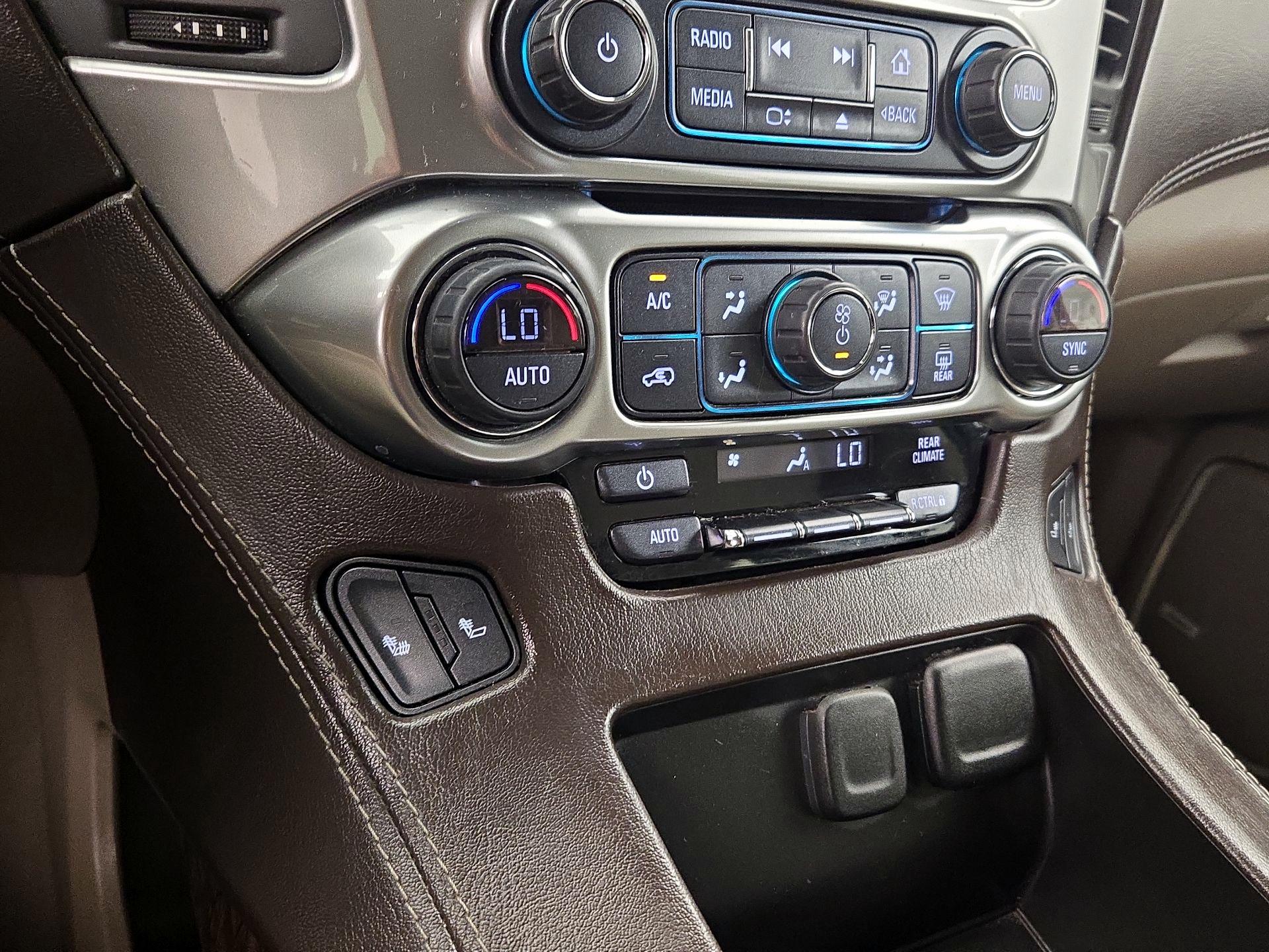 Thumbnail: 2019 Chevrolet Tahoe - 16