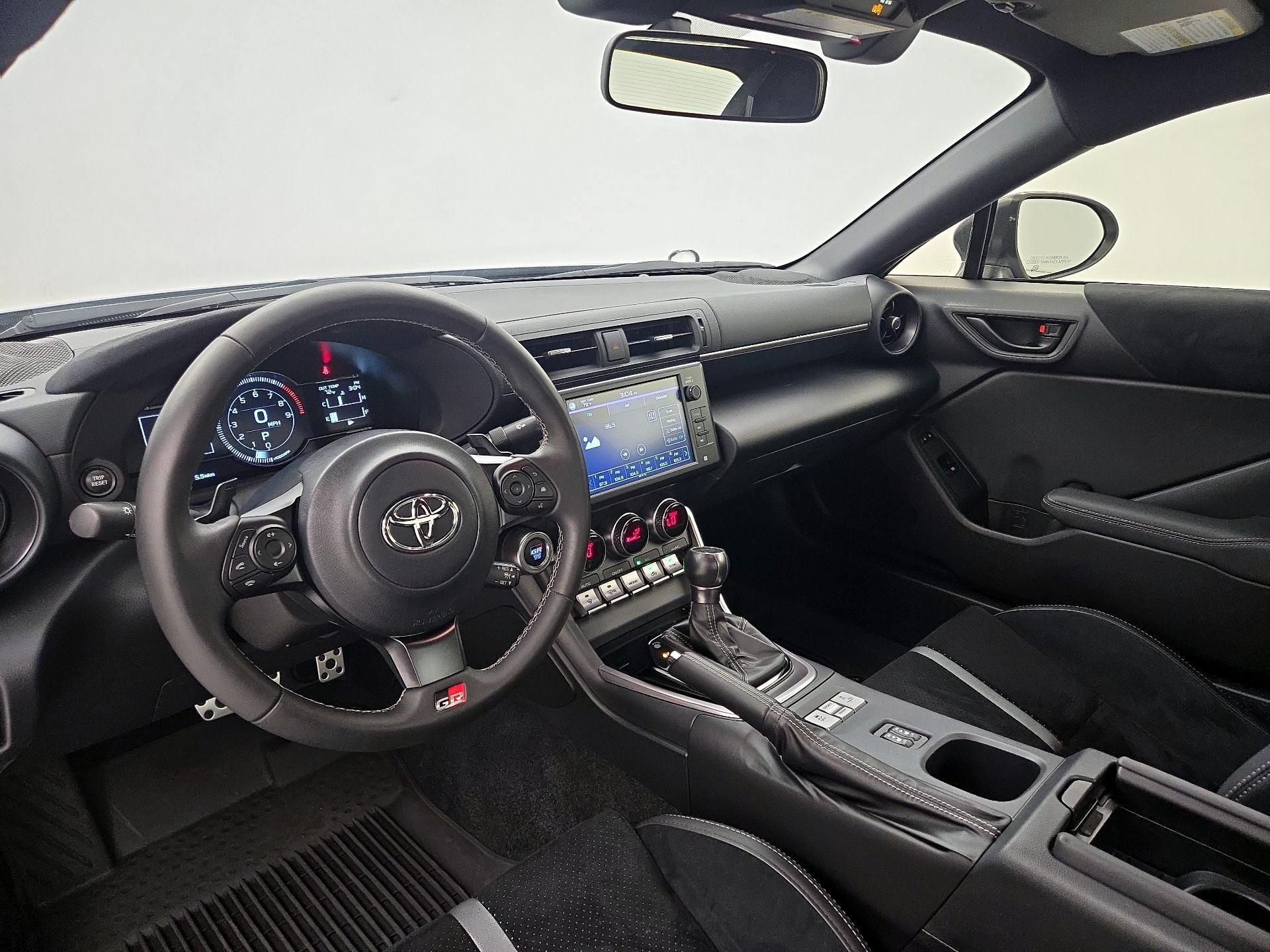 Thumbnail: 2023 Toyota GR86 - 9